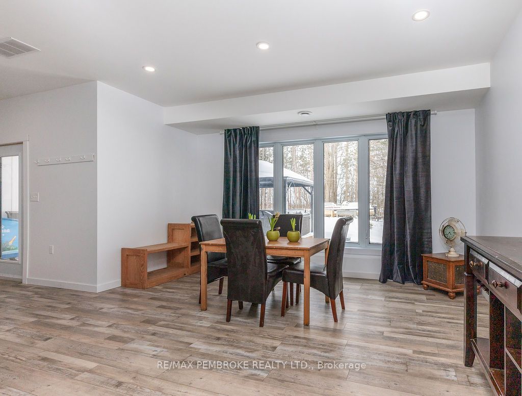 9 Smith Street Property Photo 23
