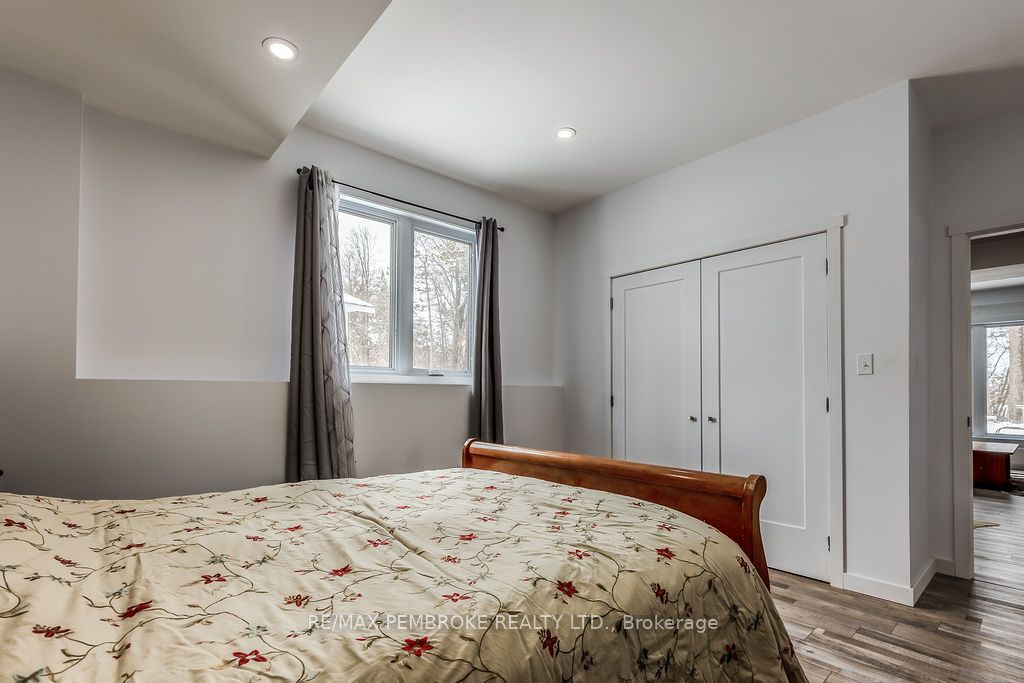 9 Smith Street Property Photo 28