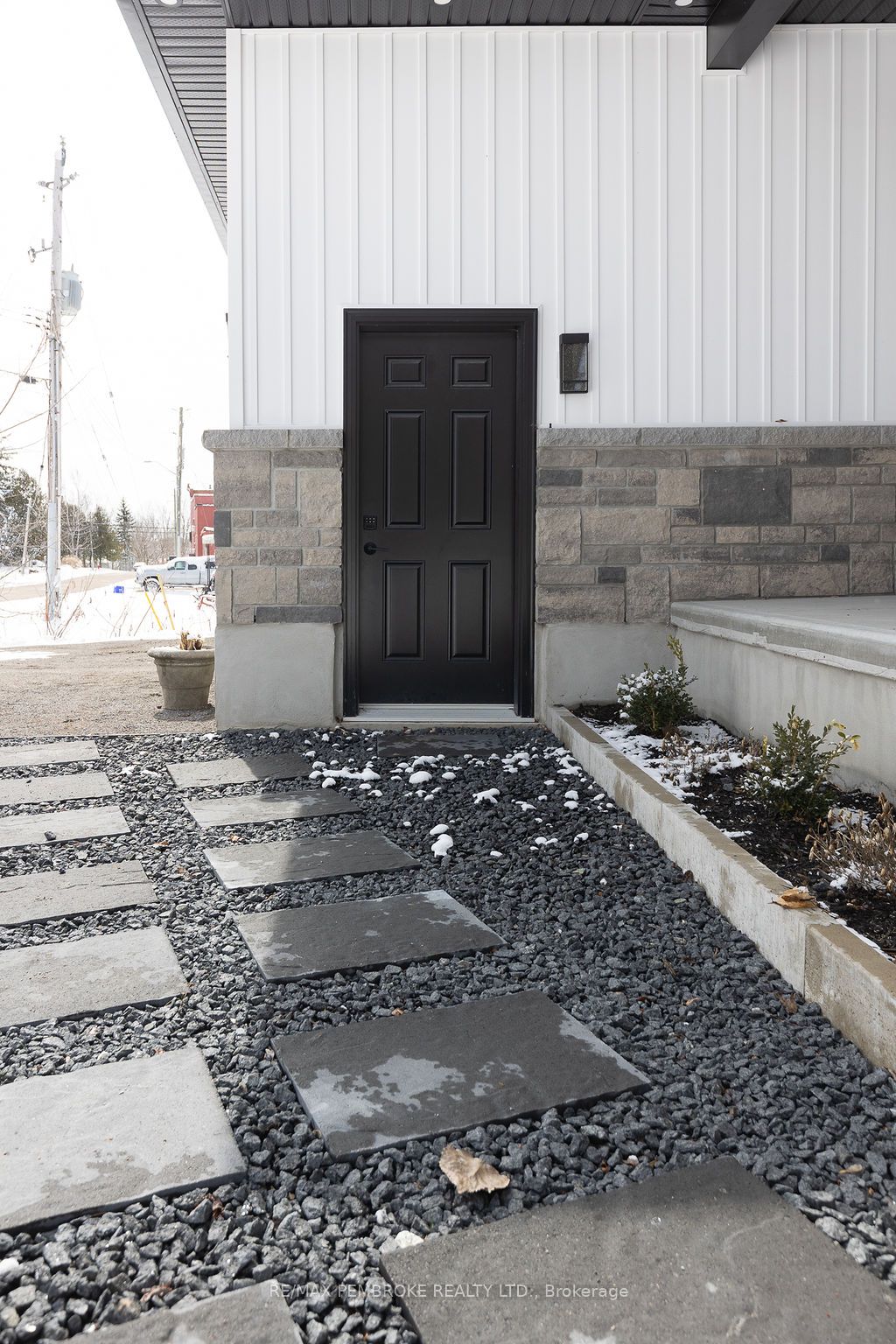 9 Smith Street Property Photo 32