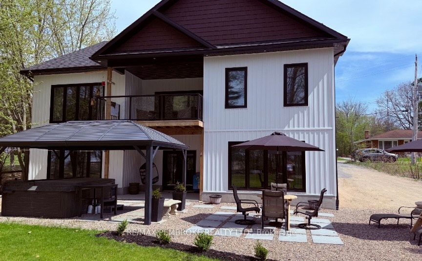 9 Smith Street Property Photo 37