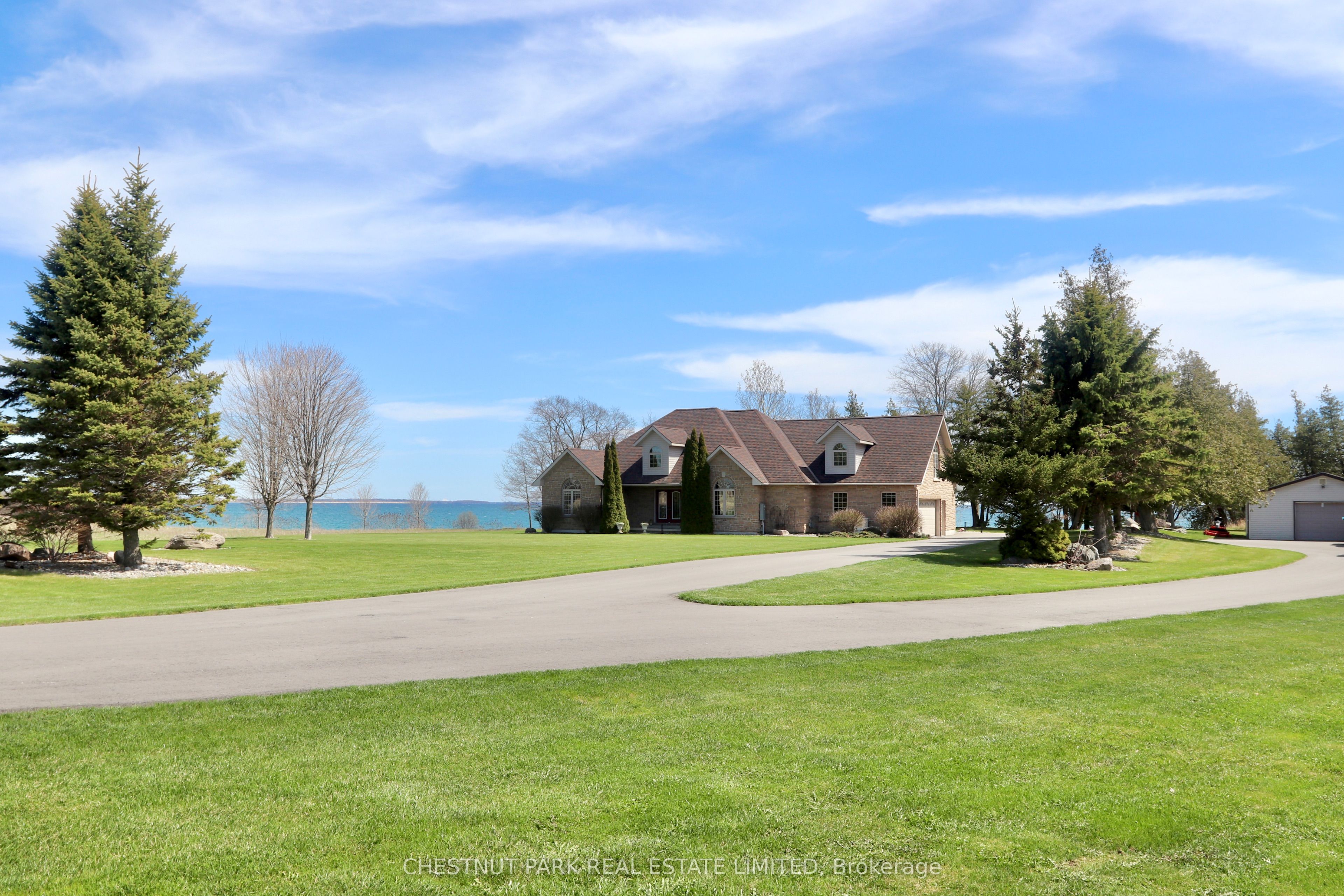 17129 Loyalist Parkway Property Photo