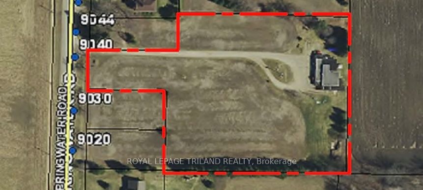 9040 Springwater Road Property Photo 3