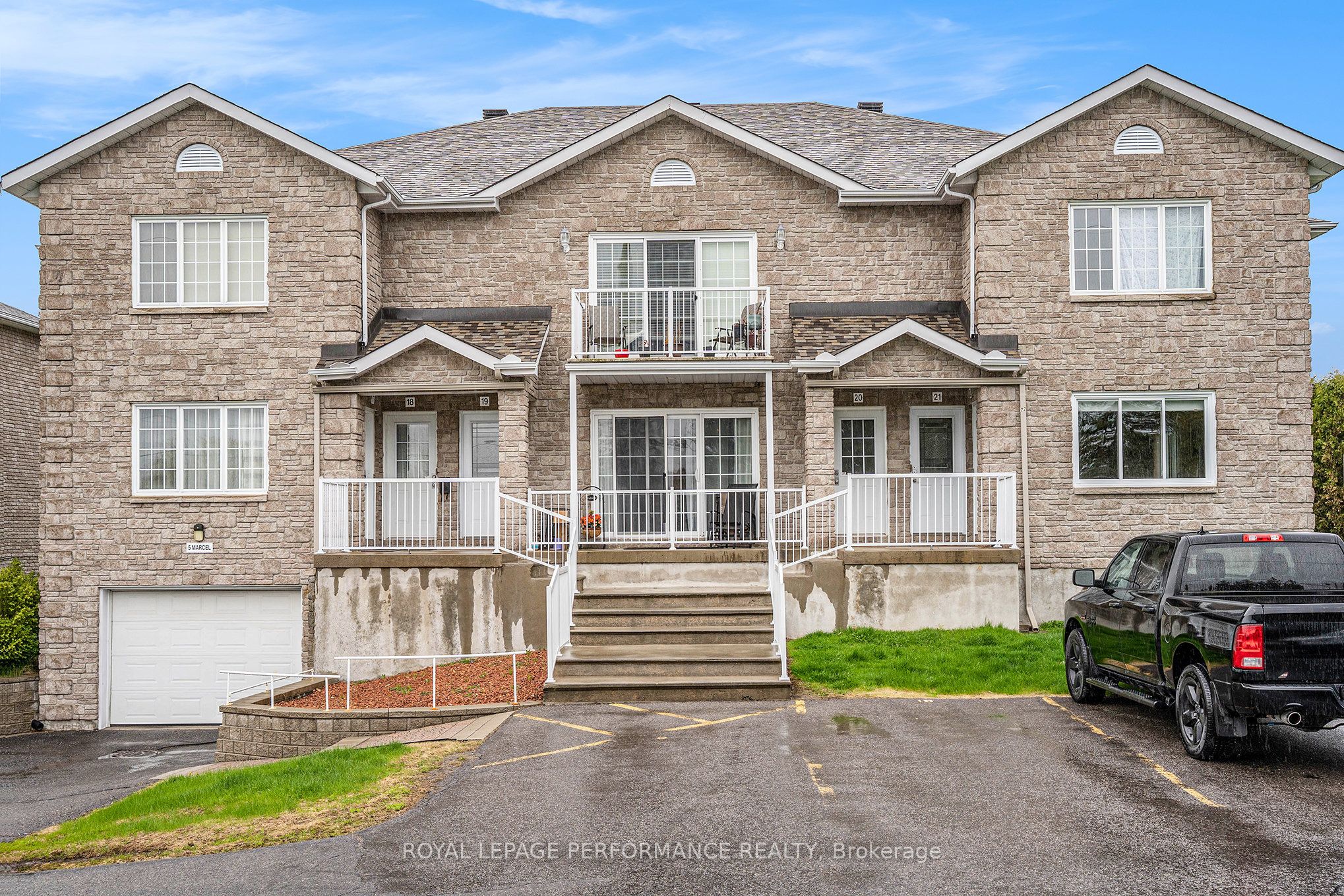#21 - 5 Marcel Street Property Photo