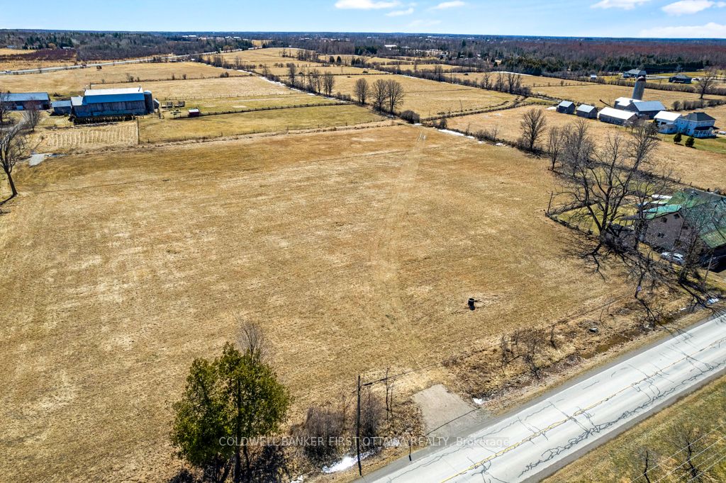 1793 Drummond 7th Concession Property Photo 5