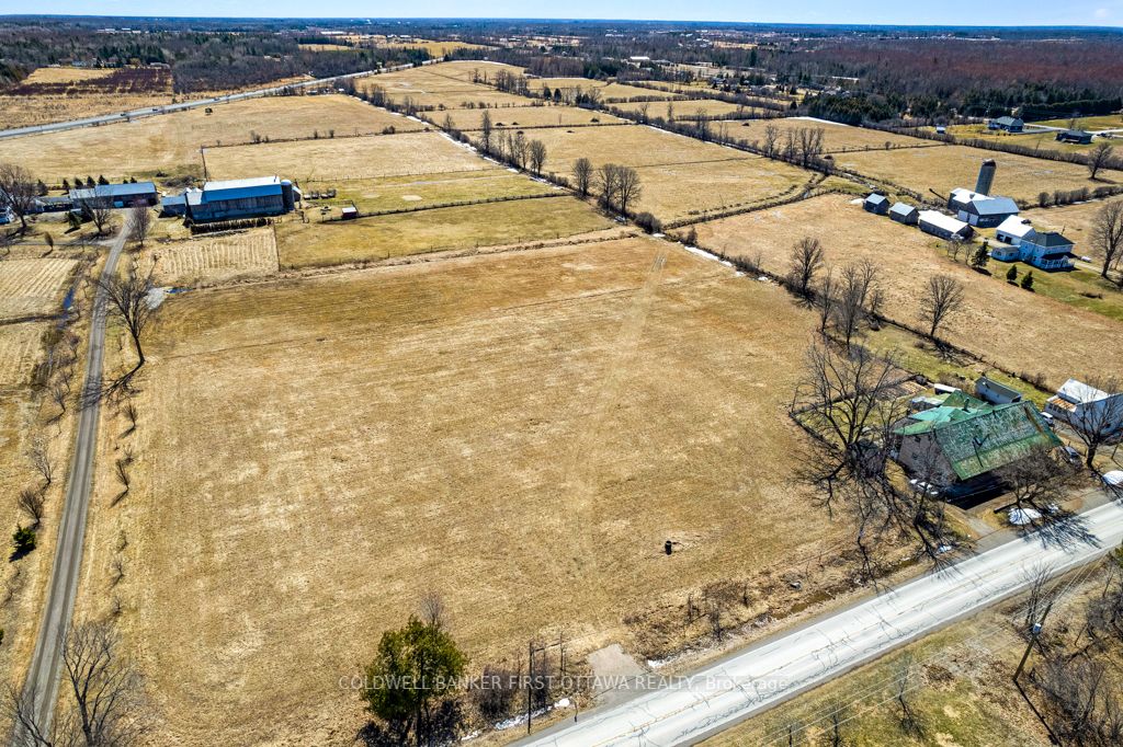 1793 Drummond 7th Concession Property Photo 6