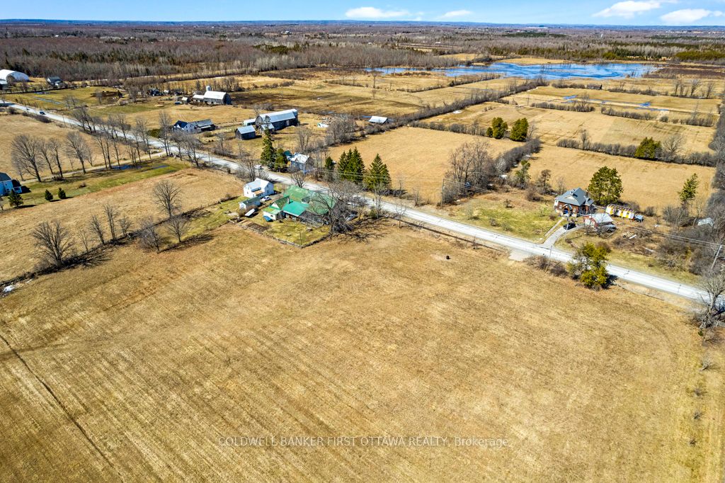 1793 Drummond 7th Concession Property Photo 7