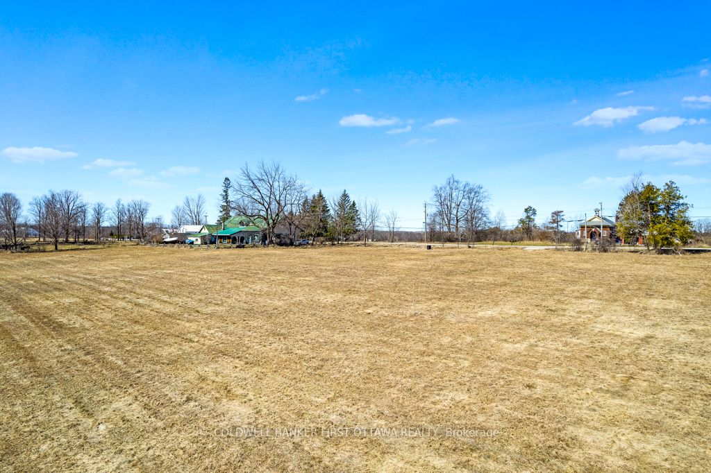 1793 Drummond 7th Concession Property Photo 23