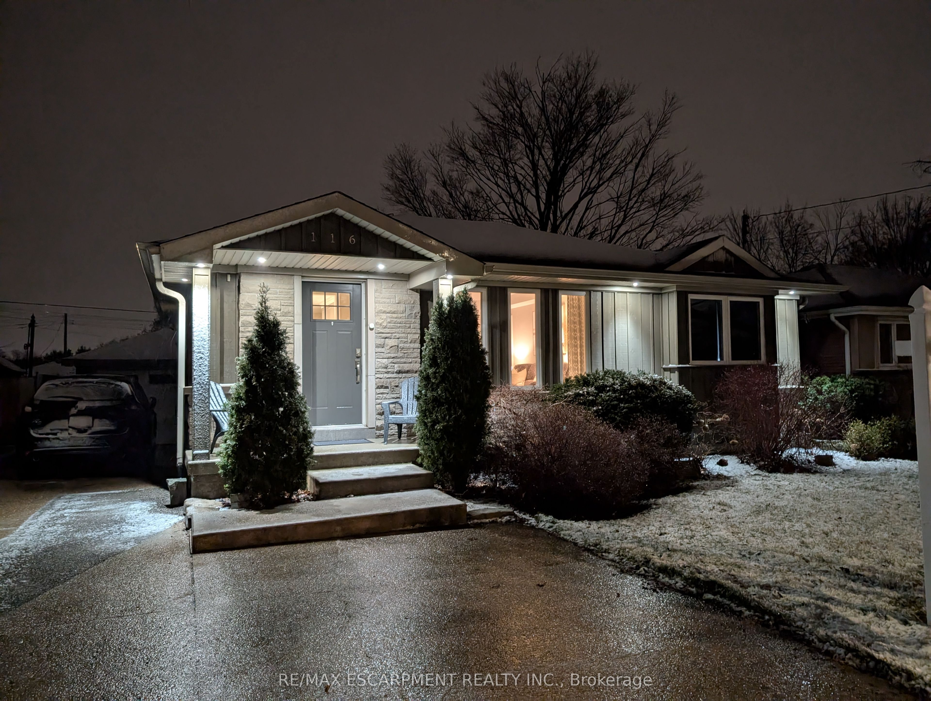 116 Broker Drive Property Photo 1