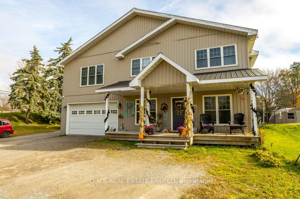 2219 Burnham Line Property Photo 1