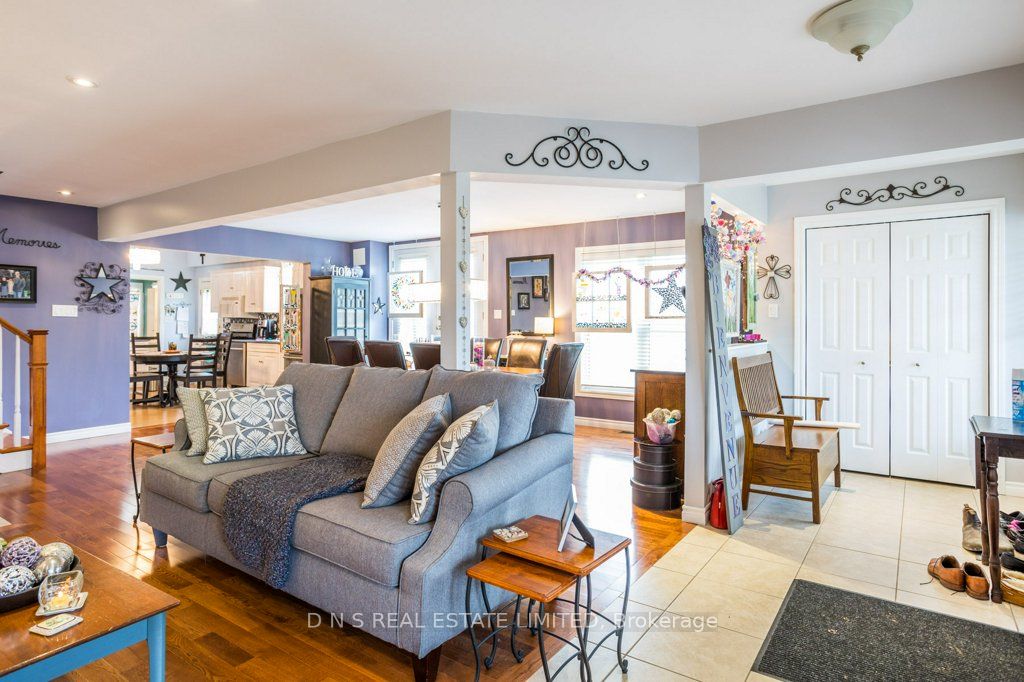 2219 Burnham Line Property Photo 8