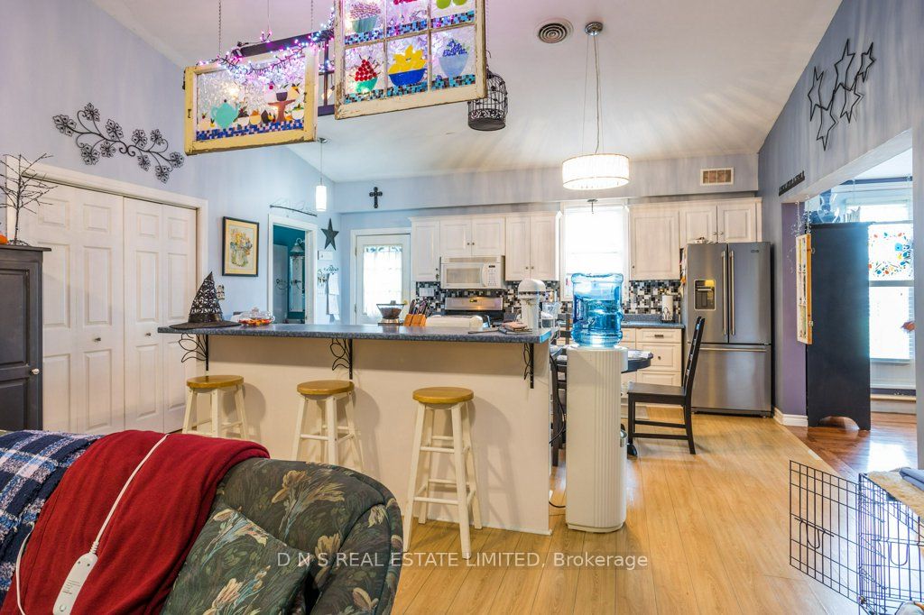 2219 Burnham Line Property Photo 15