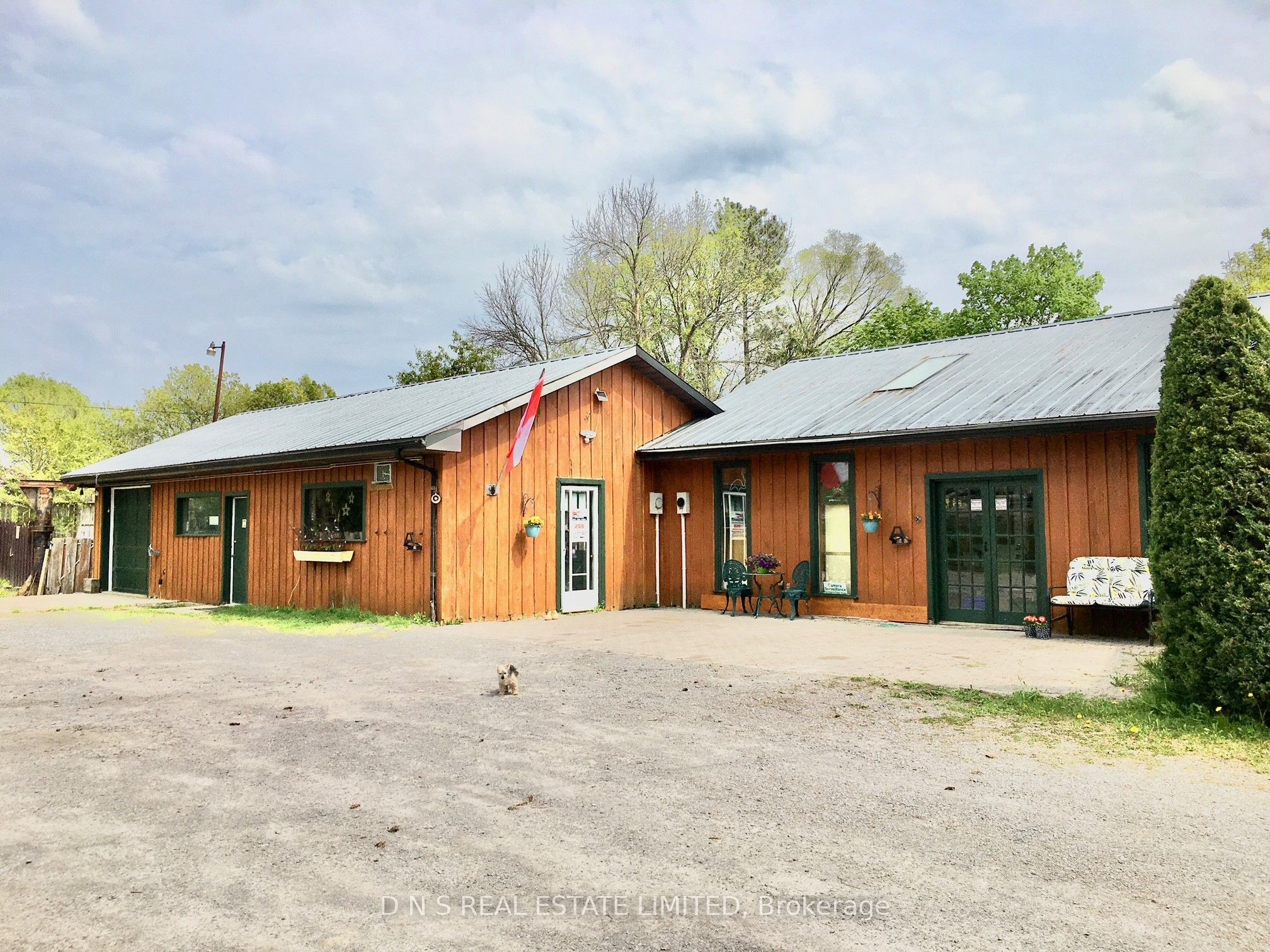 2219 Burnham Line Property Photo 33