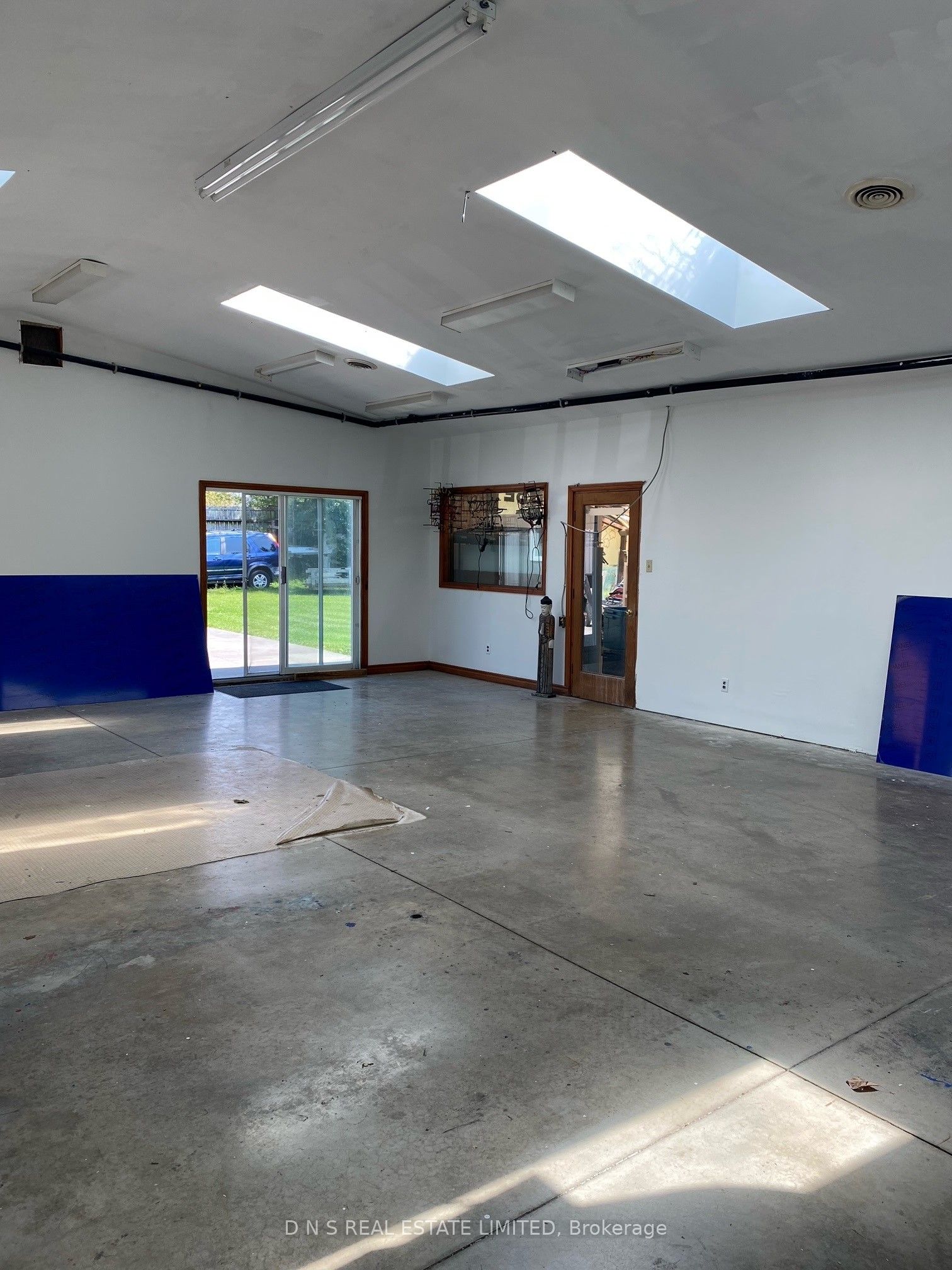 2219 Burnham Line Property Photo 35