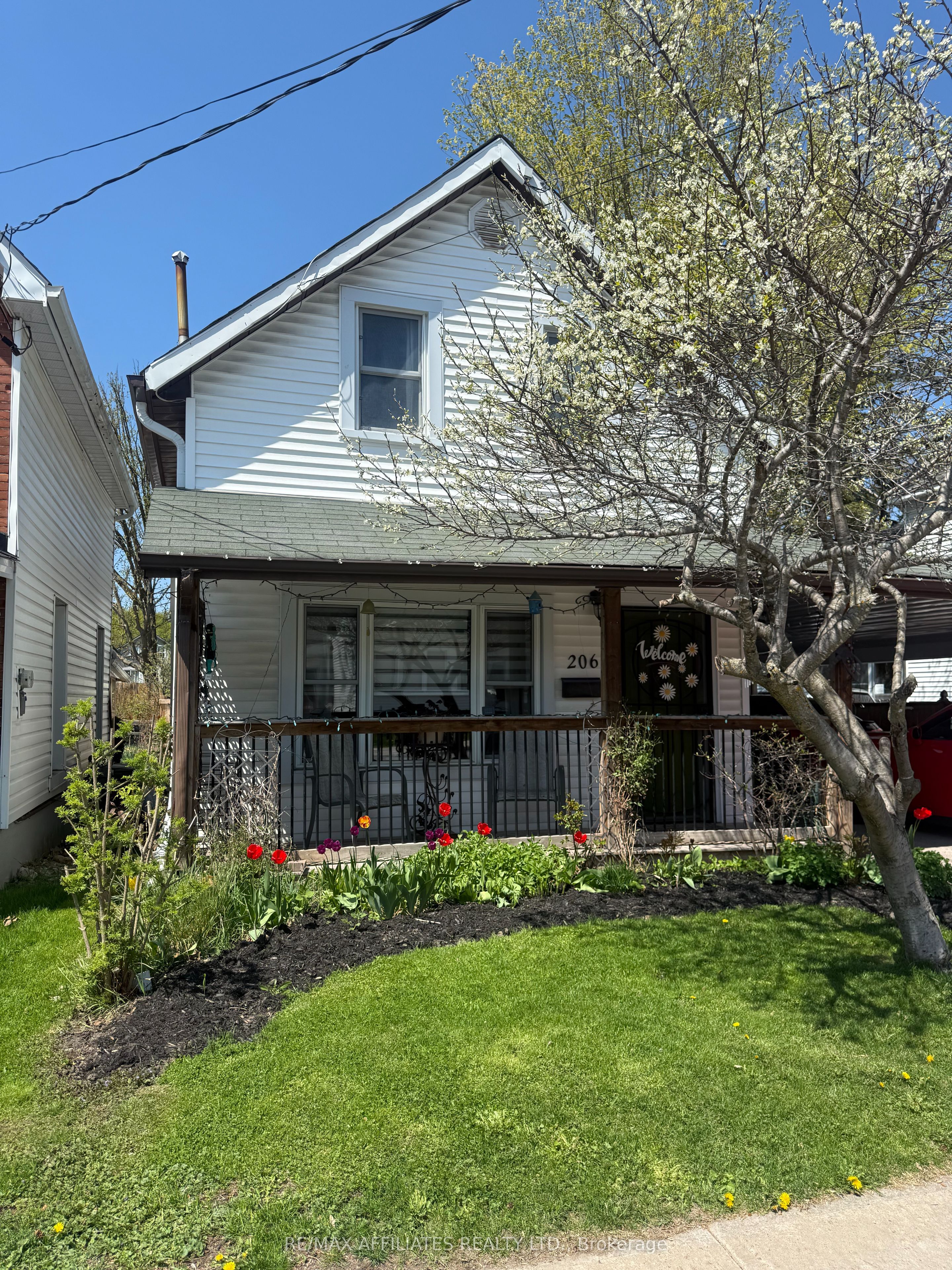 206 Harriet Street Property Photo