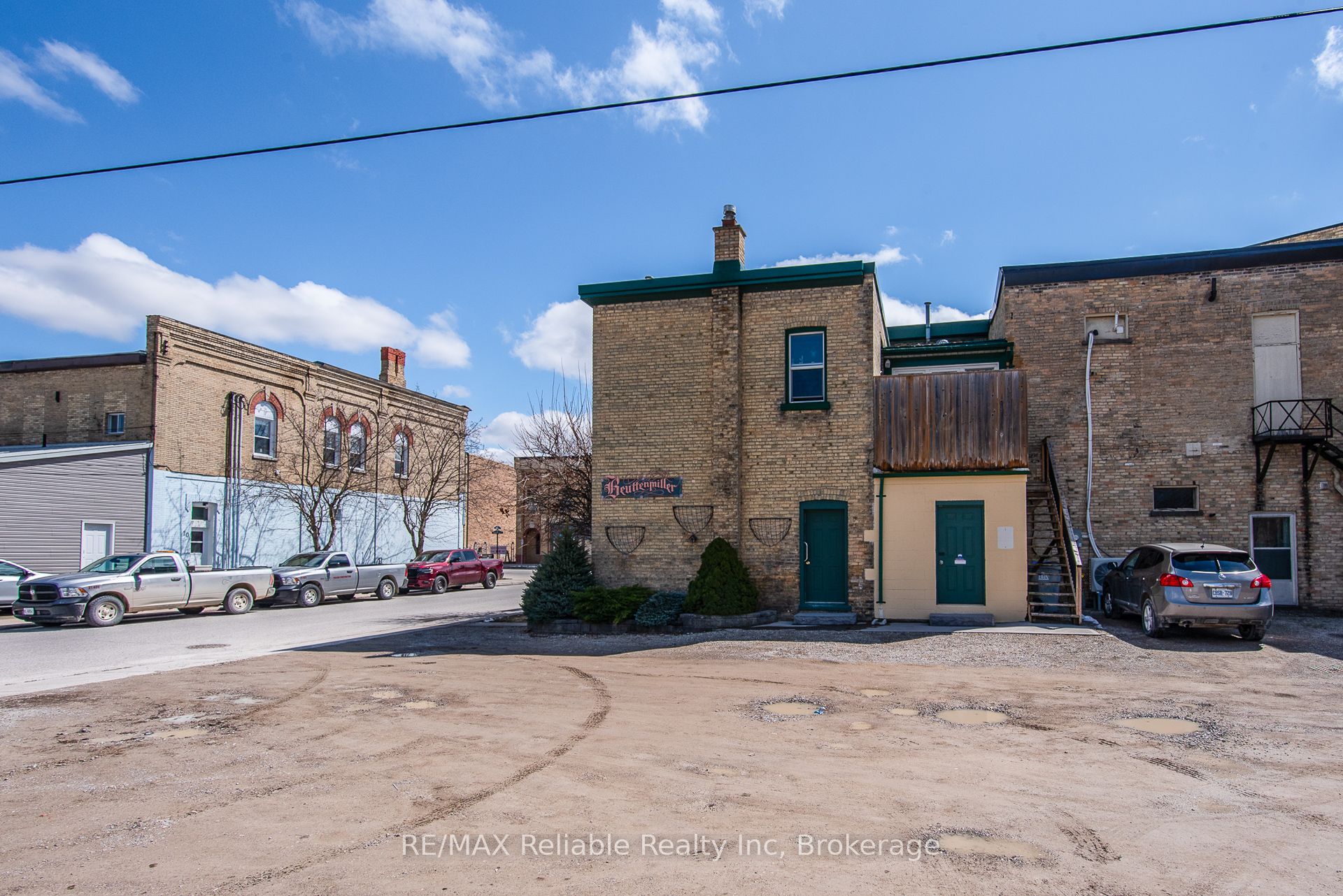 33 Main Street Property Photo 4