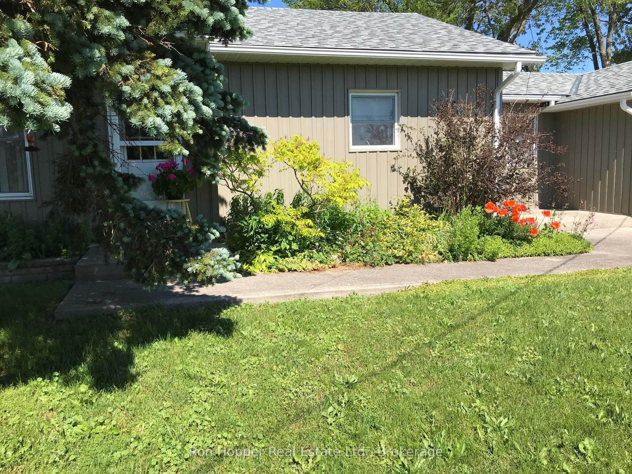 2886 Highway 6 Highway Property Photo 2