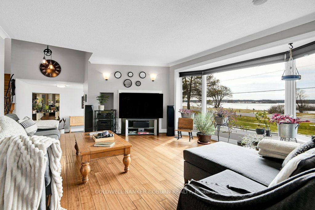 11391 Lakeshore Drive Property Photo 10