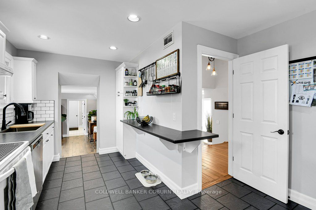 11391 Lakeshore Drive Property Photo 14