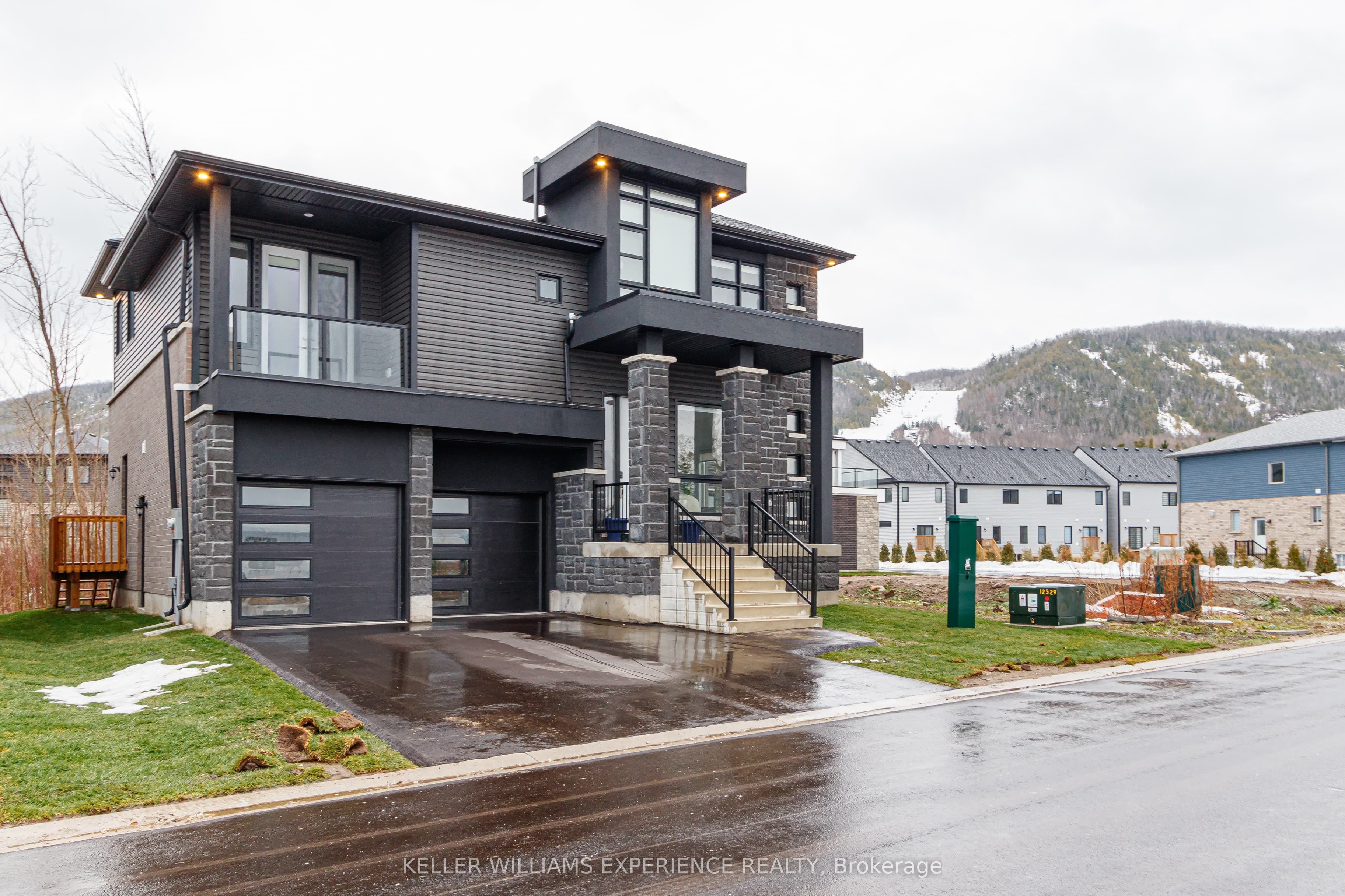 129 Sebastian Street Property Photo 2