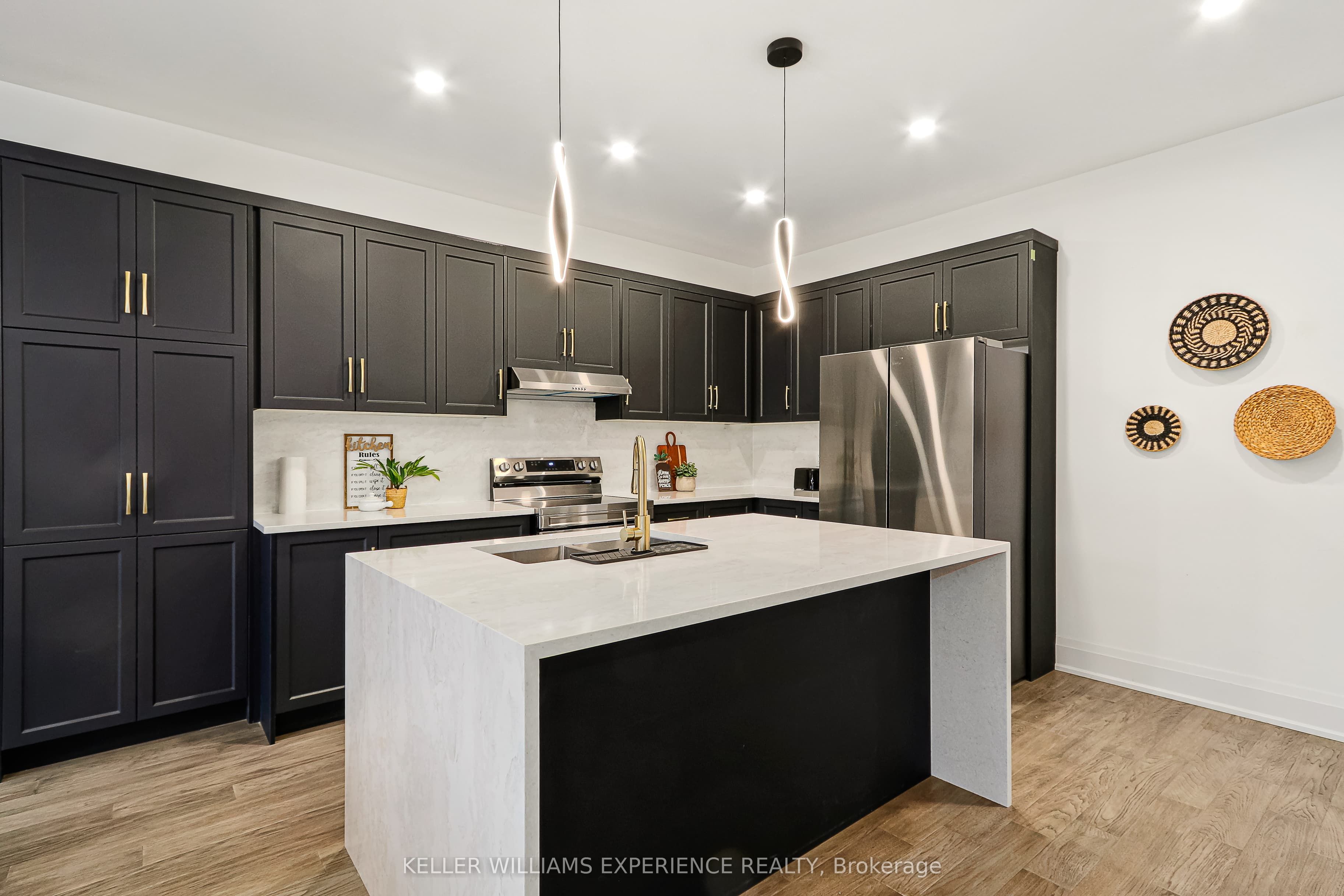 129 Sebastian Street Property Photo 8