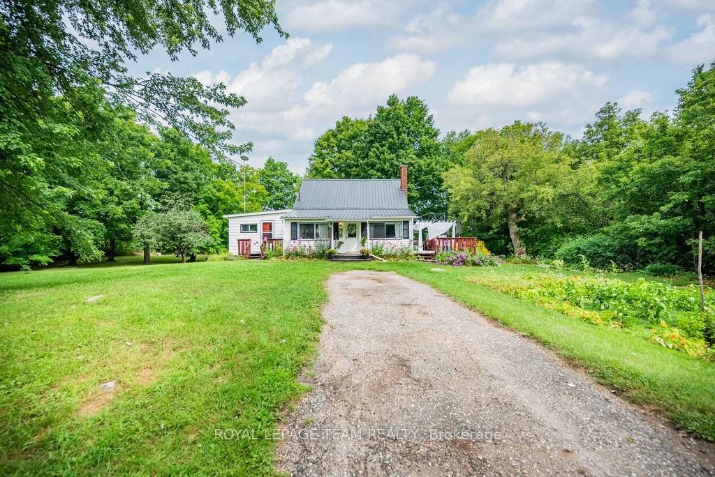 1448 Perrault Road Property Photo