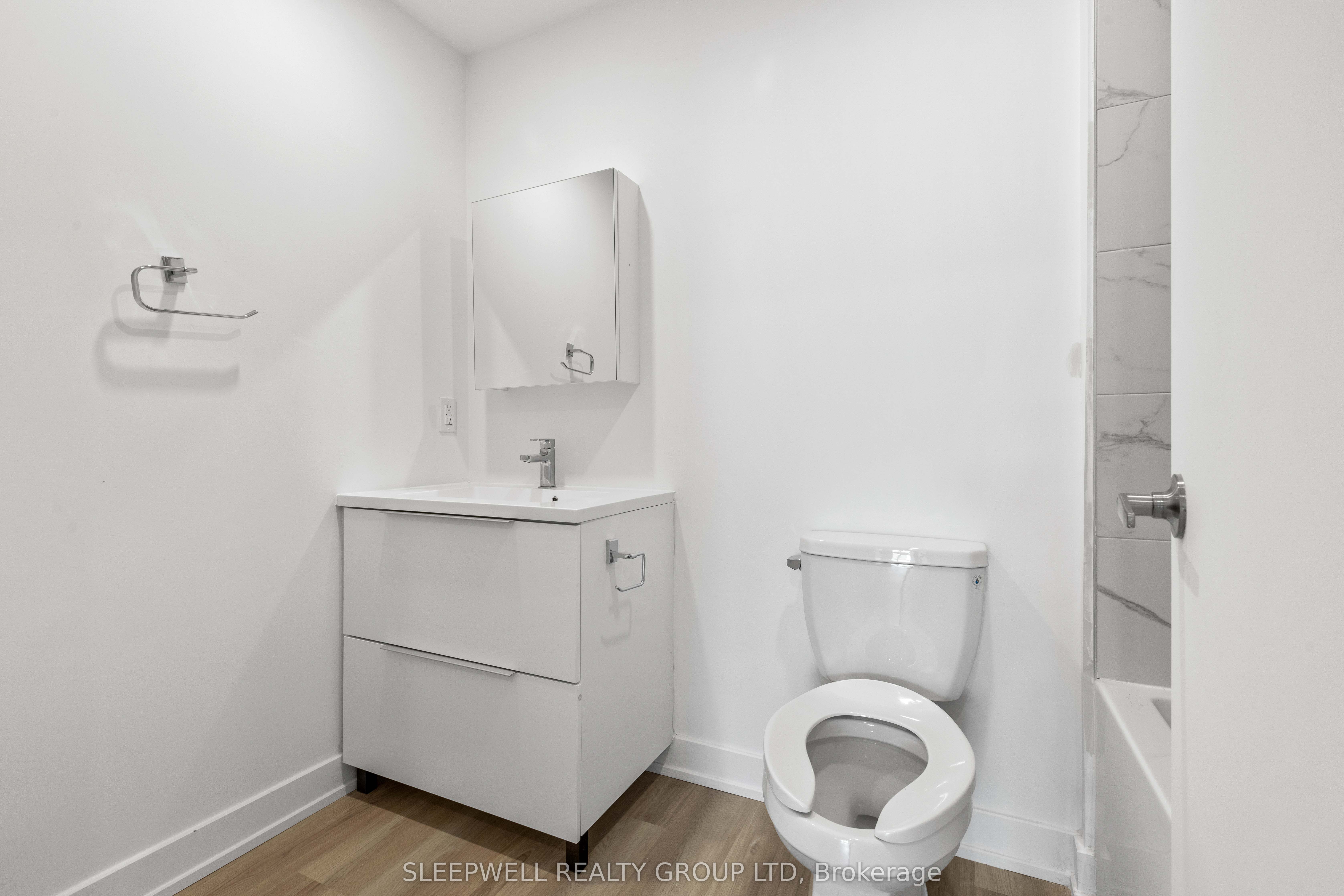1366 Carling Avenue 117 Property Photo 9