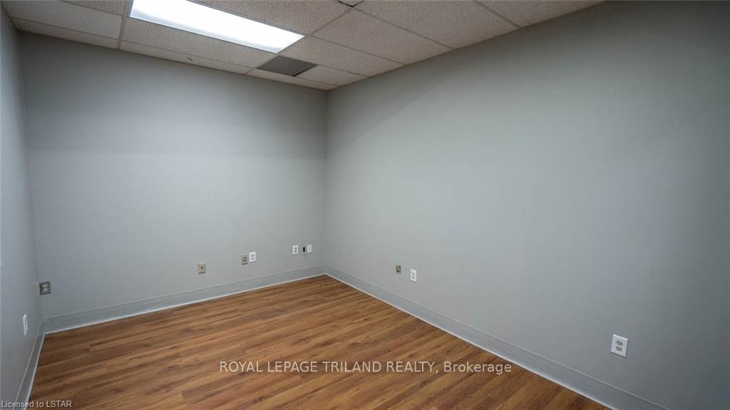 392-396 Clarence Street Property Photo 6