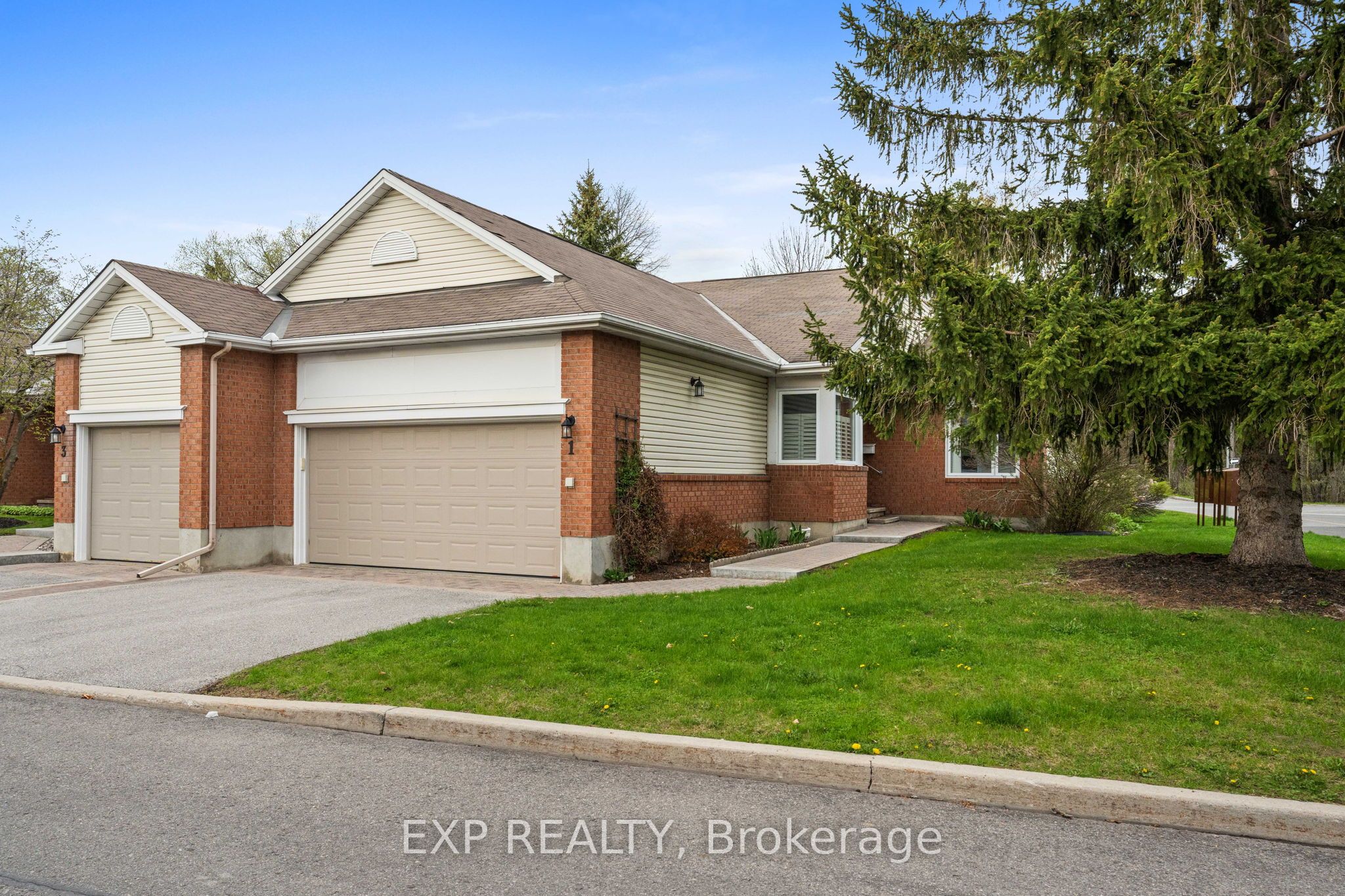 1 Heather Glen Court Property Photo 2