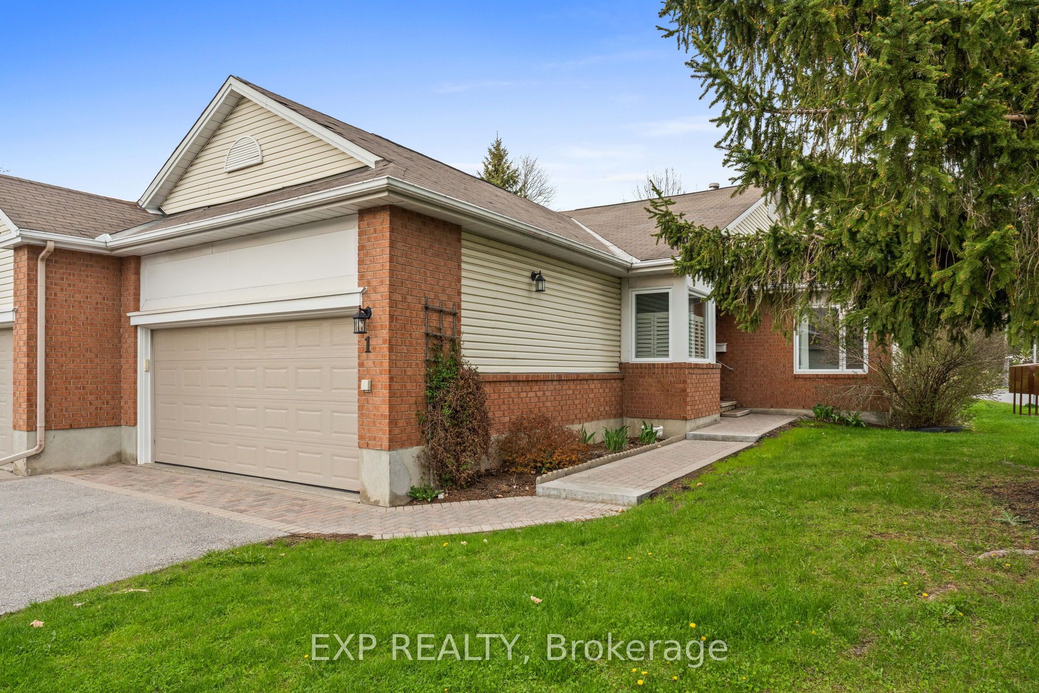 1 Heather Glen Court Property Photo 3