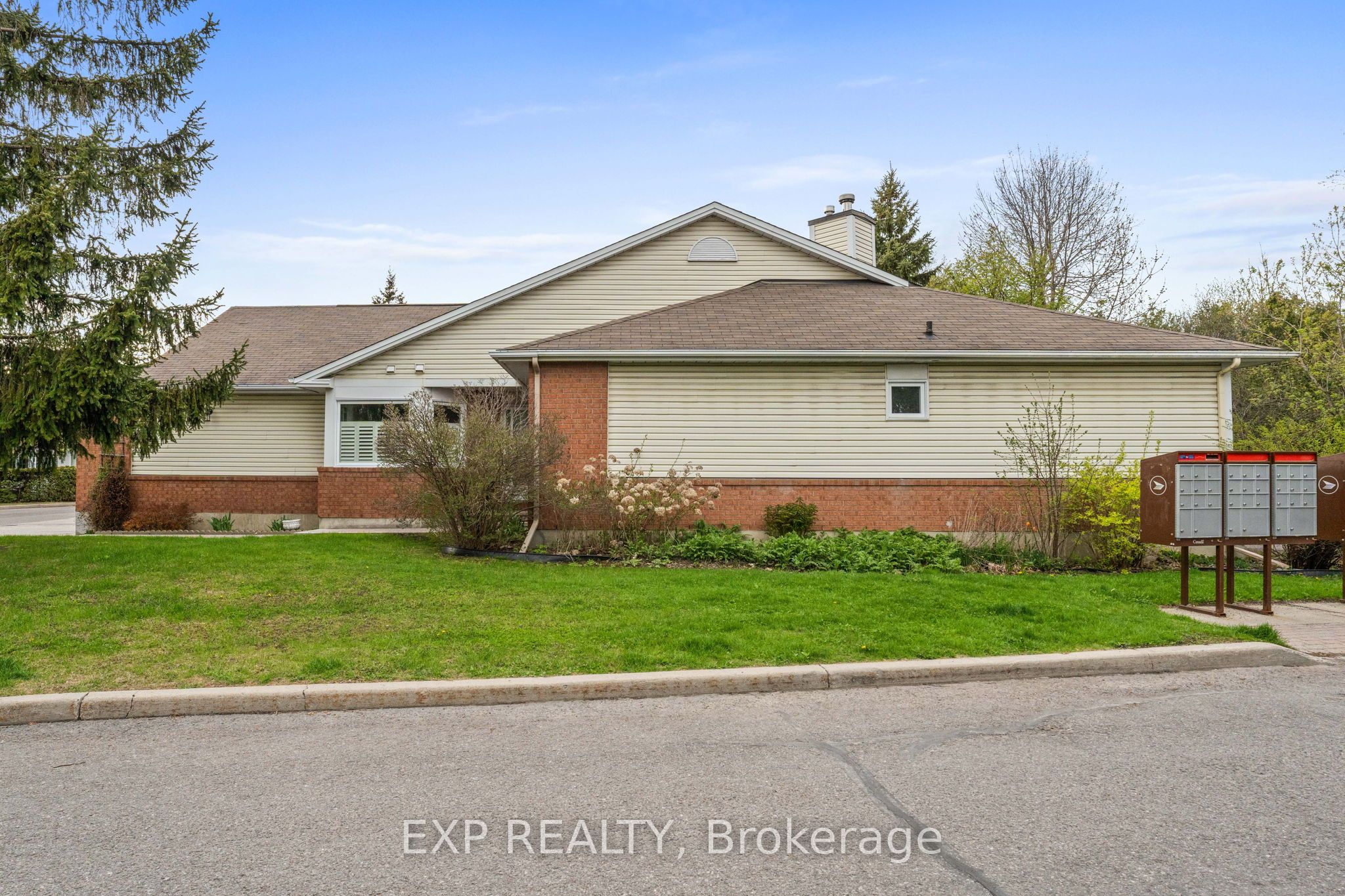 1 Heather Glen Court Property Photo 6