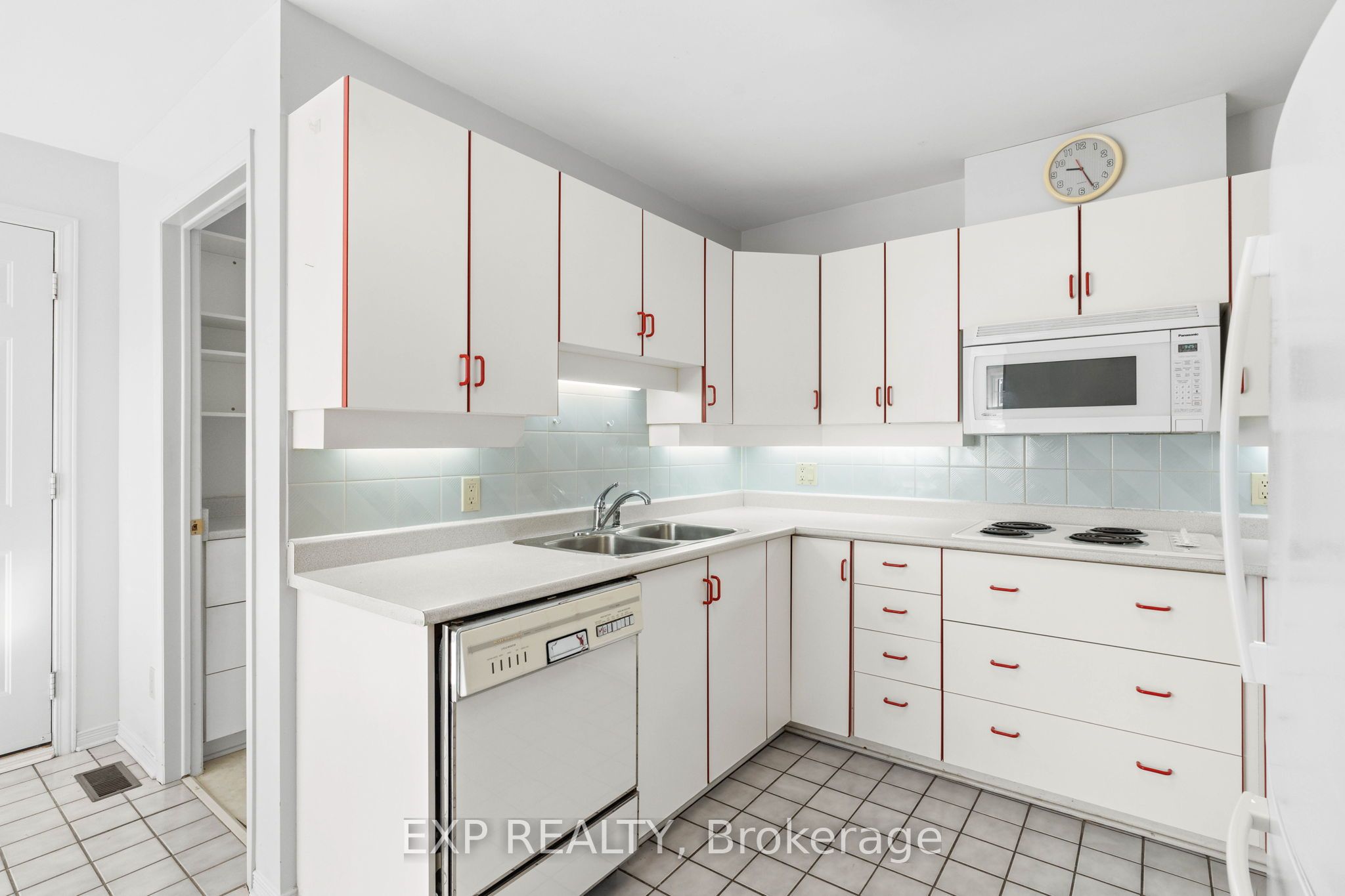 1 Heather Glen Court Property Photo 16