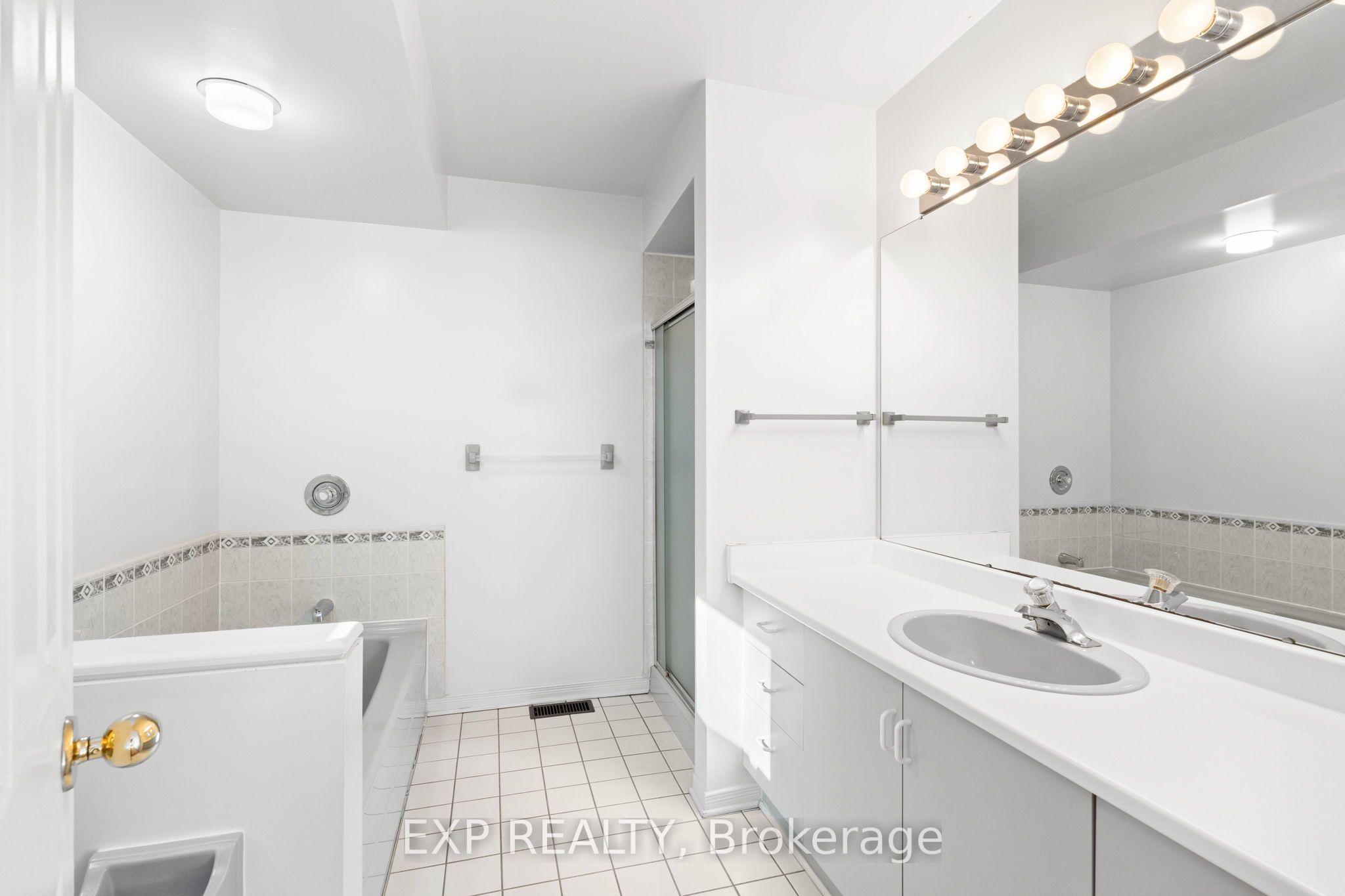 1 Heather Glen Court Property Photo 27