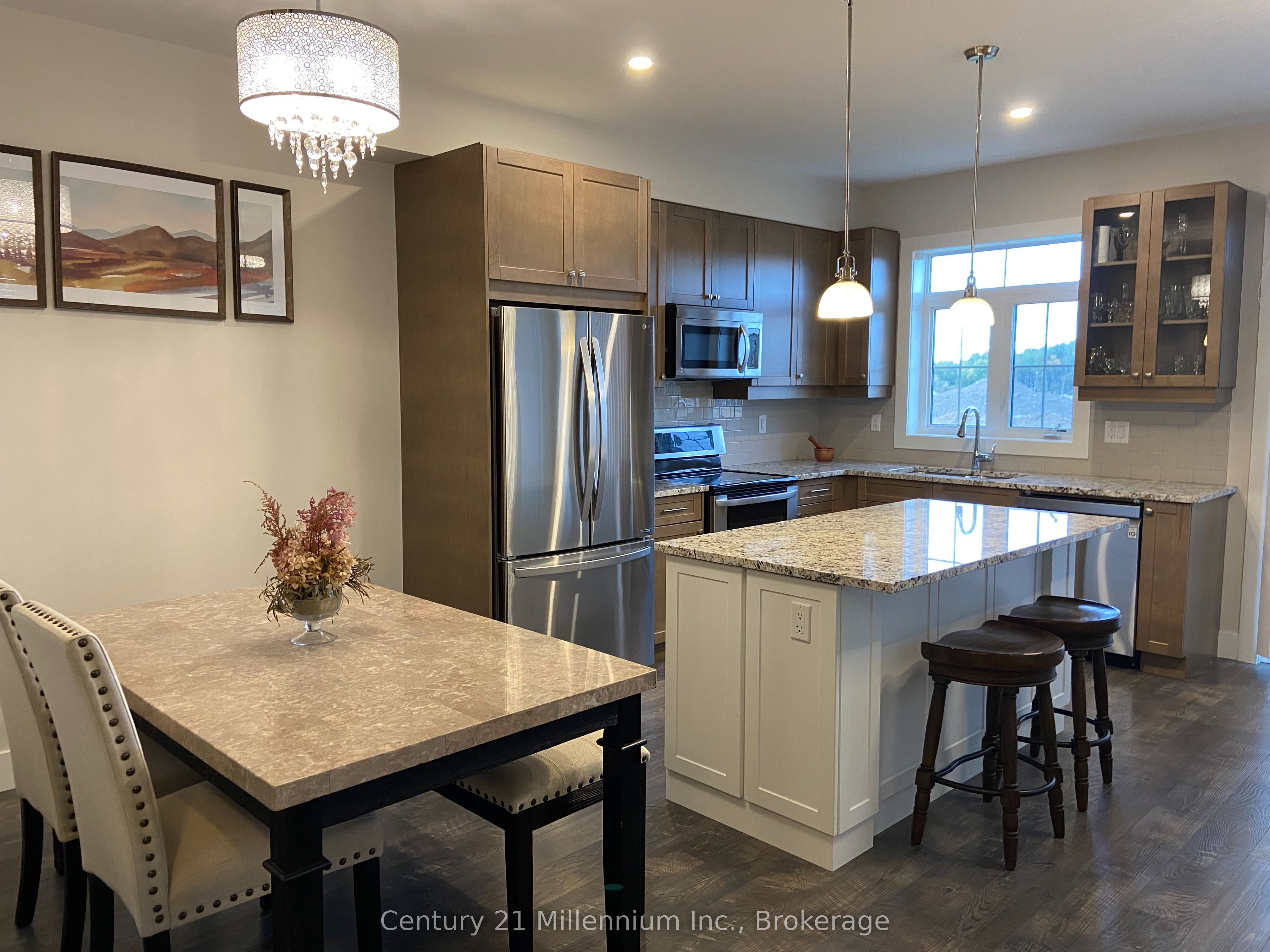 158 Red Pine Street Property Photo 17