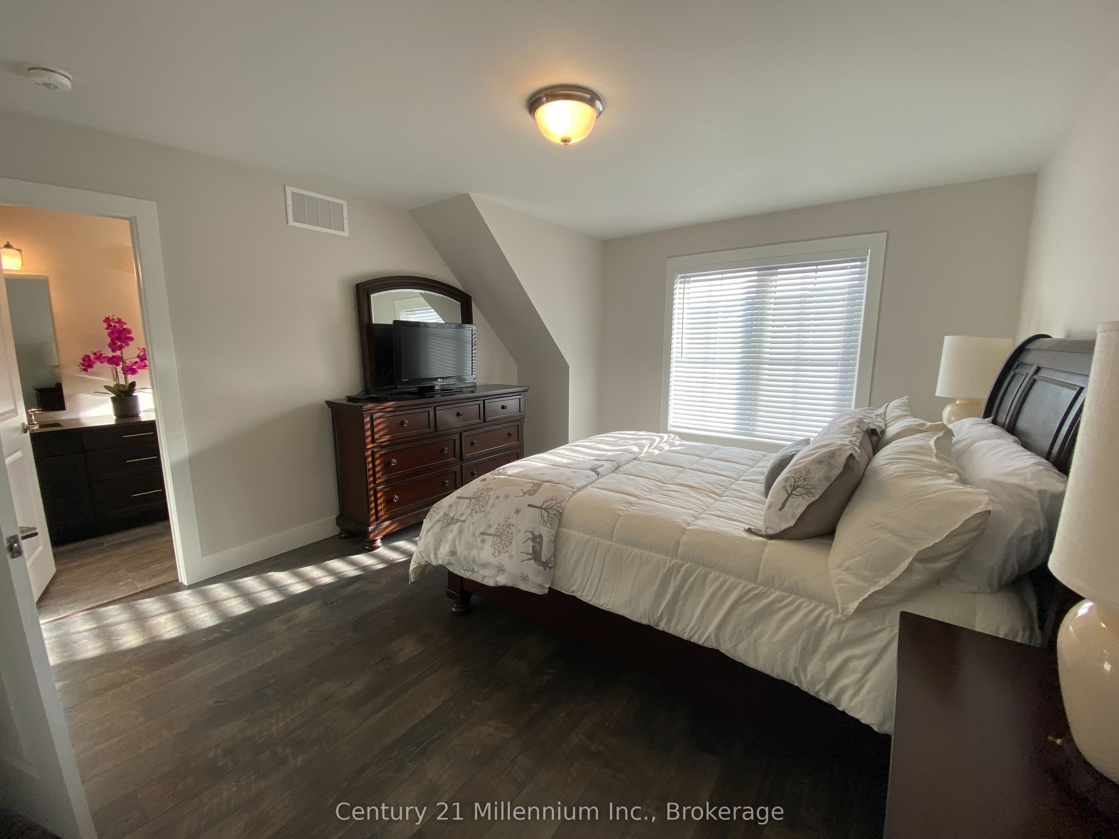 158 Red Pine Street Property Photo 19