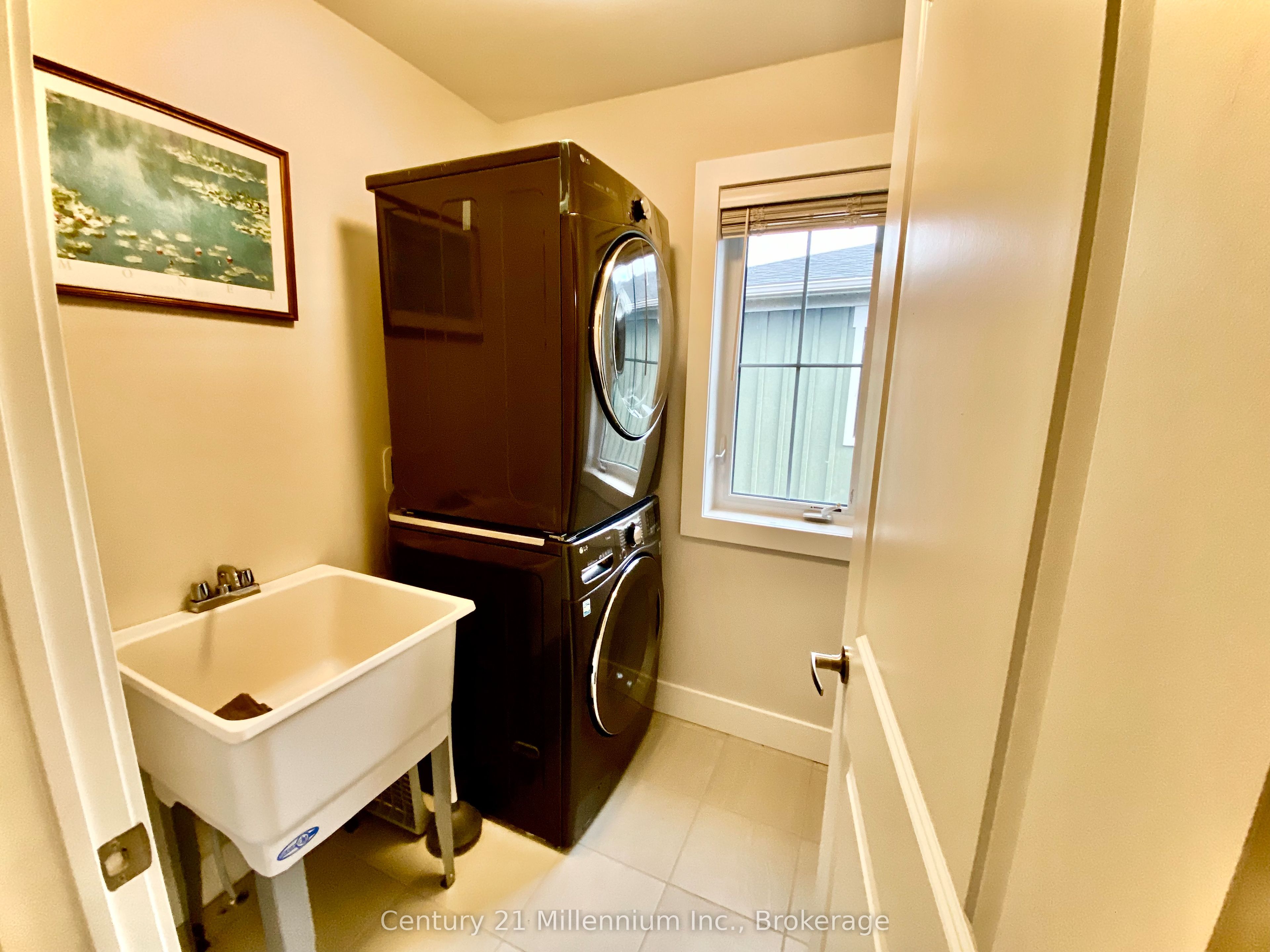 158 Red Pine Street Property Photo 30