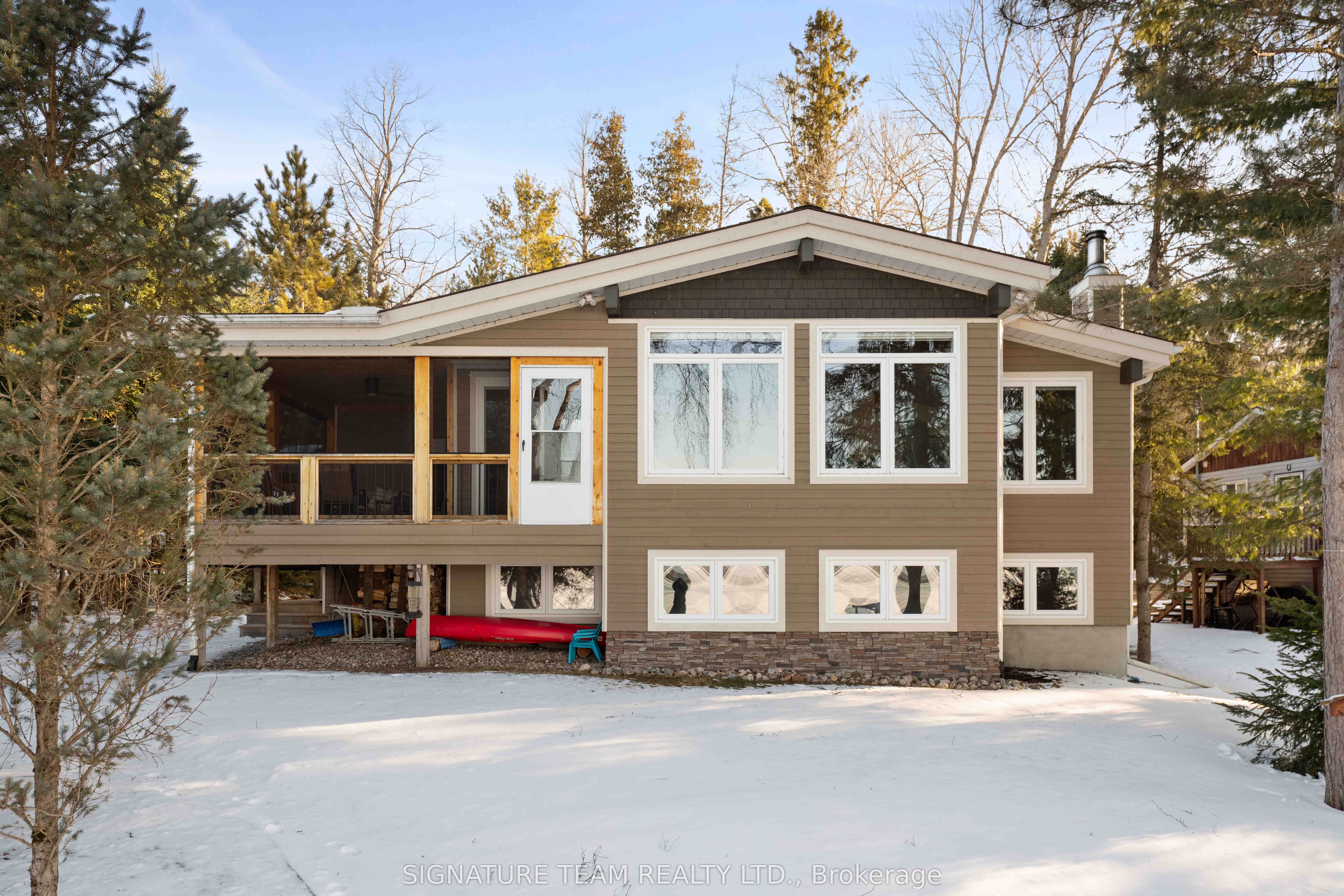 4642a Round Lake Road Property Photo