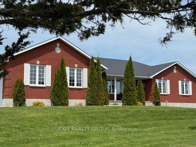 1047 Lazier Road Property Photo
