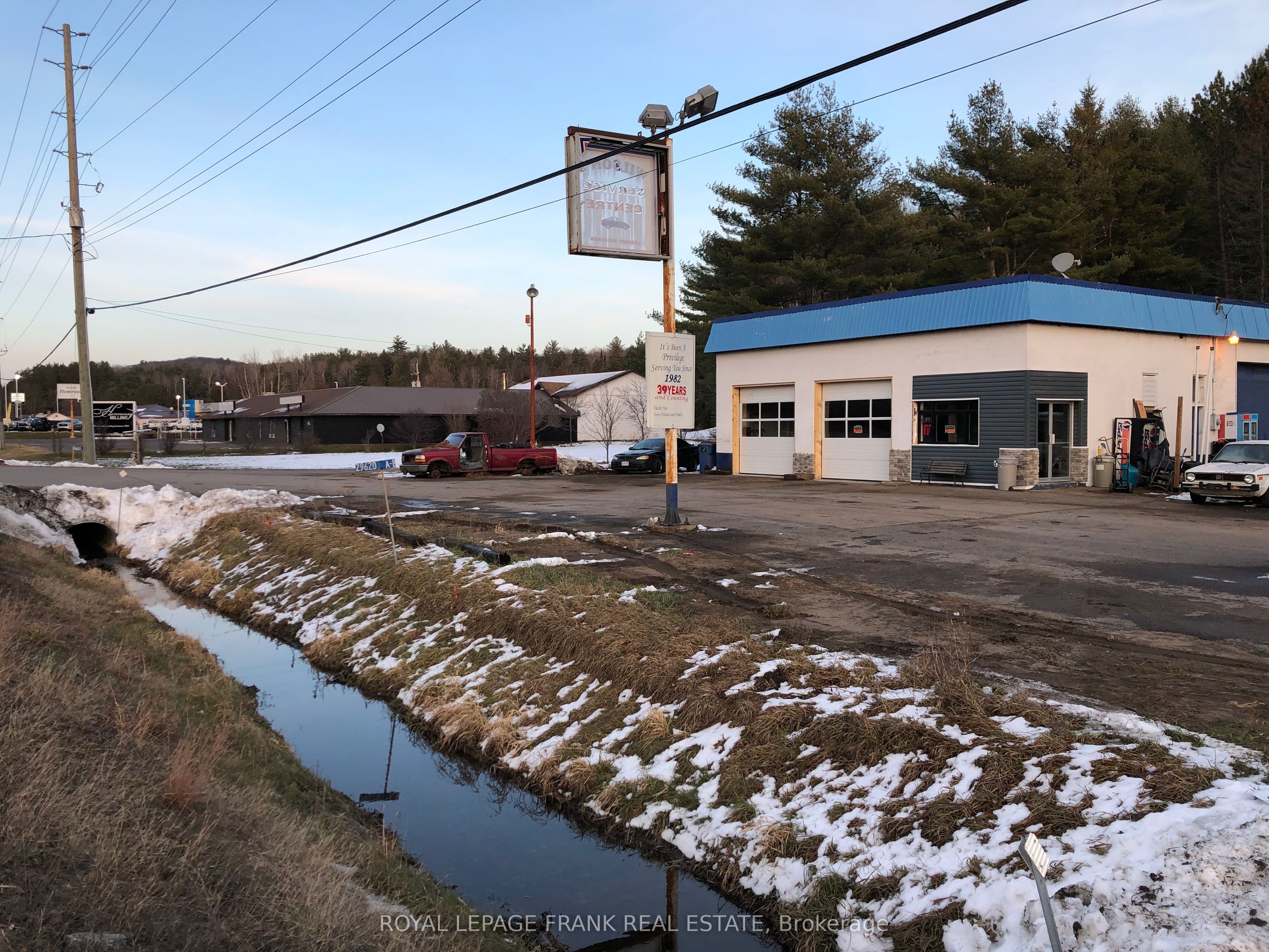 29620 Highway 62 Property Photo 1