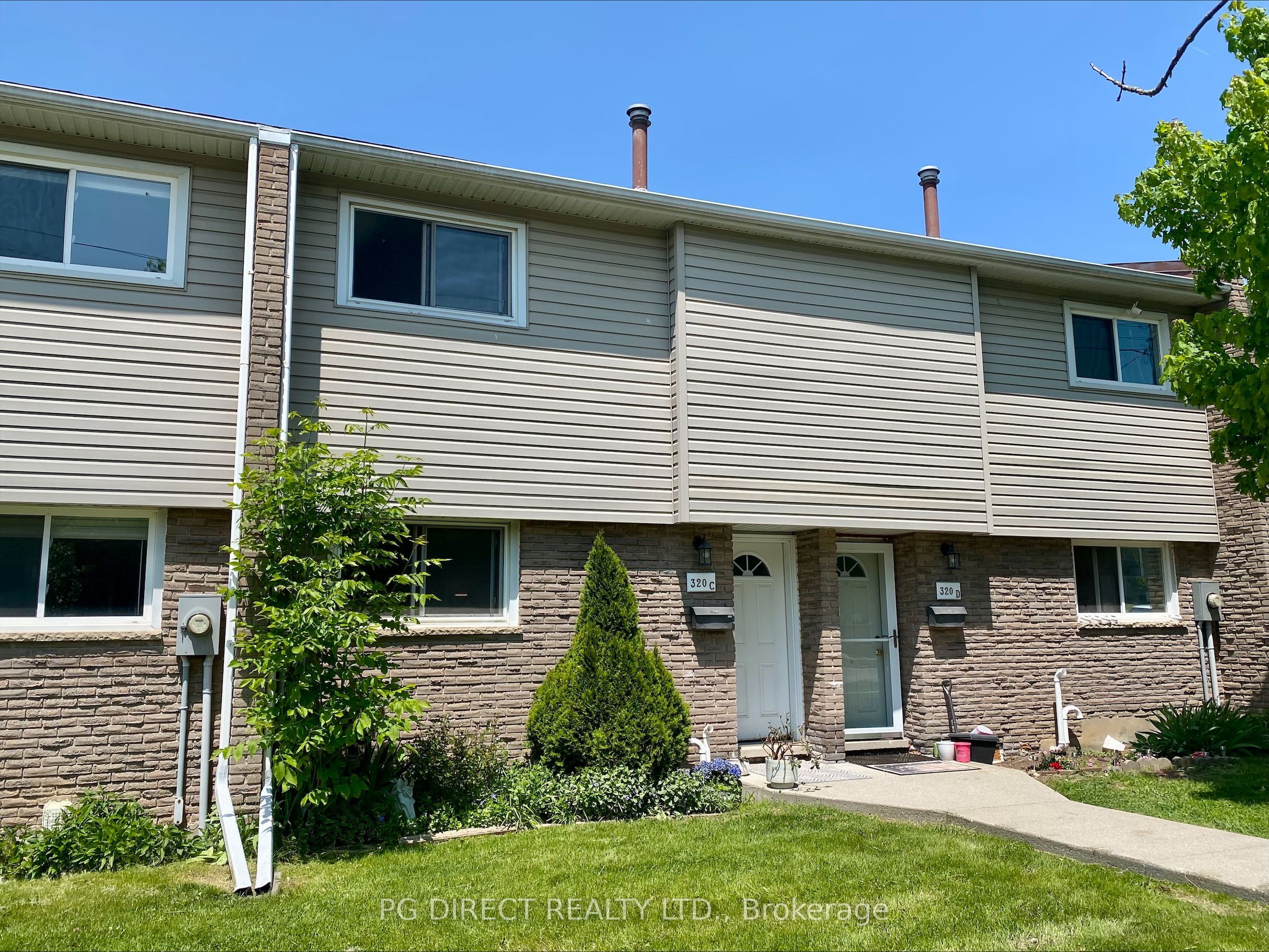 320 C Bluevale Street N 47 Property Photo 1