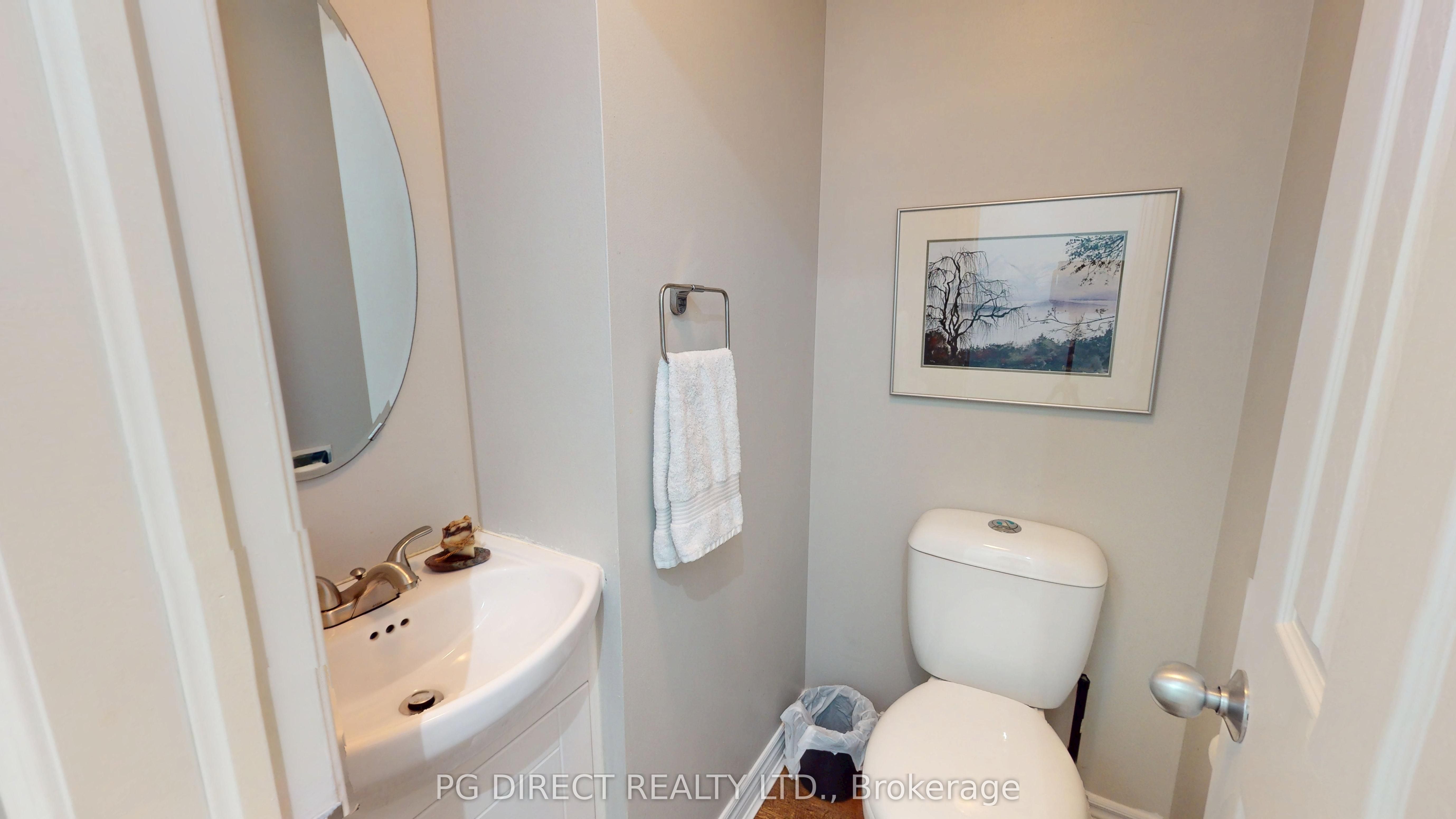 320 C Bluevale Street N 47 Property Photo 7