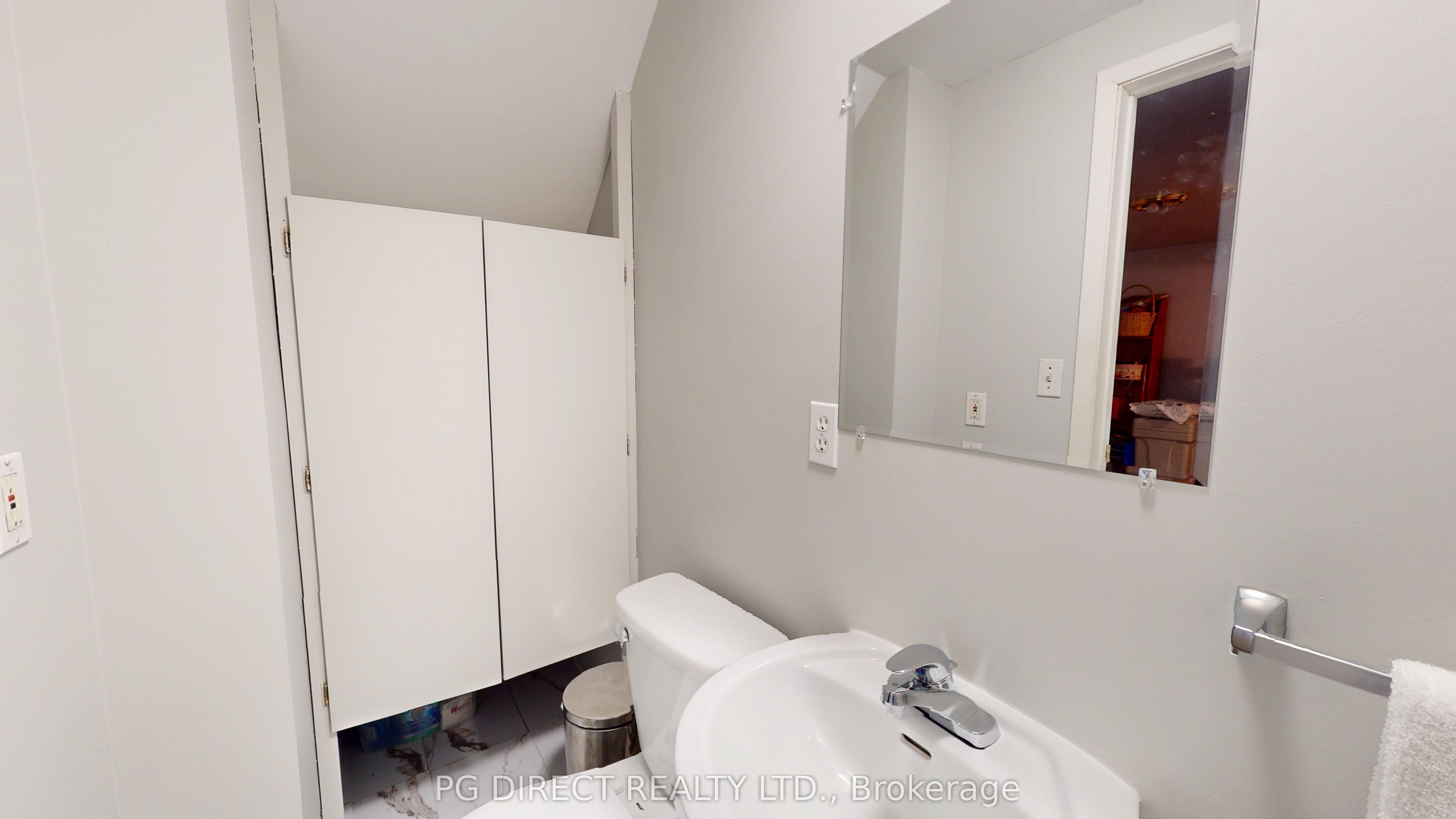320 C Bluevale Street N 47 Property Photo 14