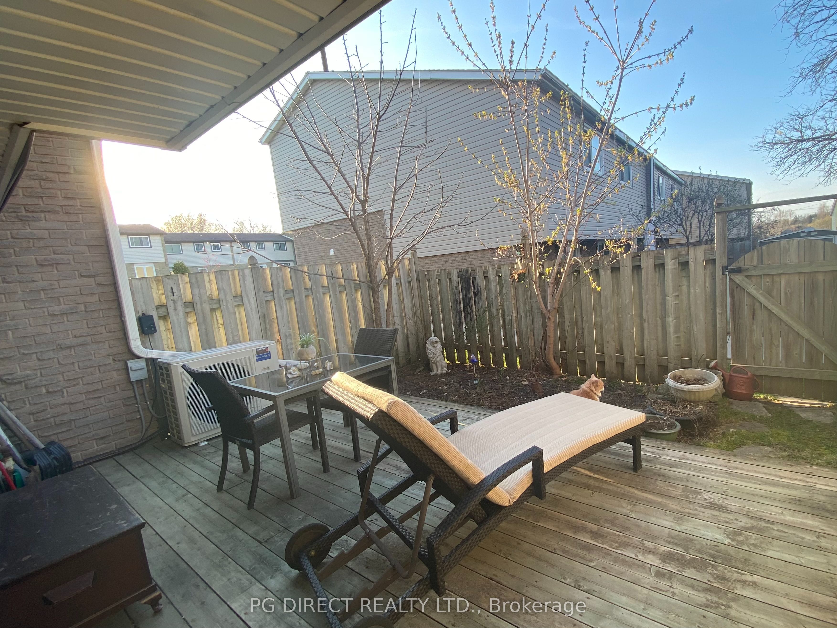 320 C Bluevale Street N 47 Property Photo 17