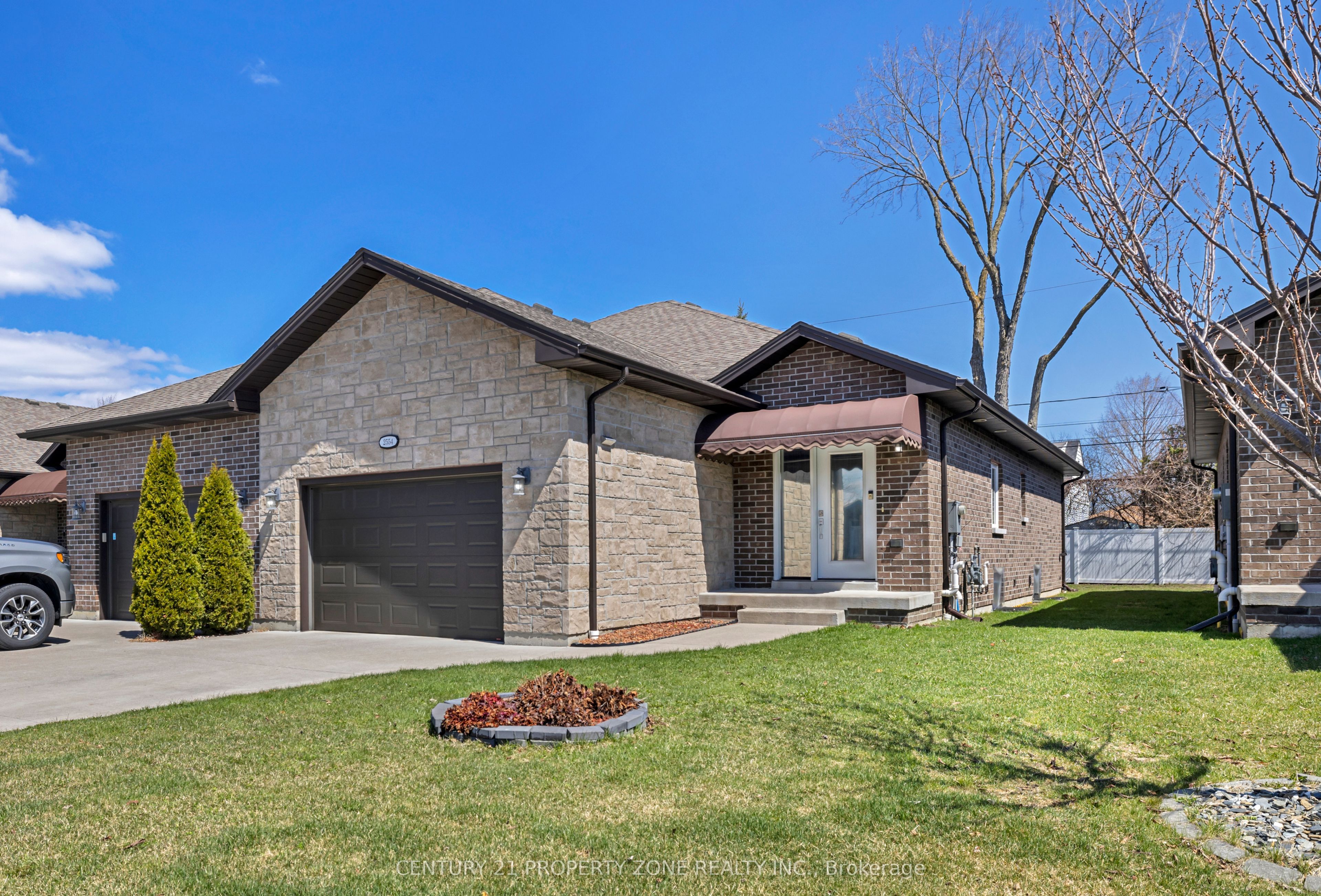 2554 Olive Road Property Photo