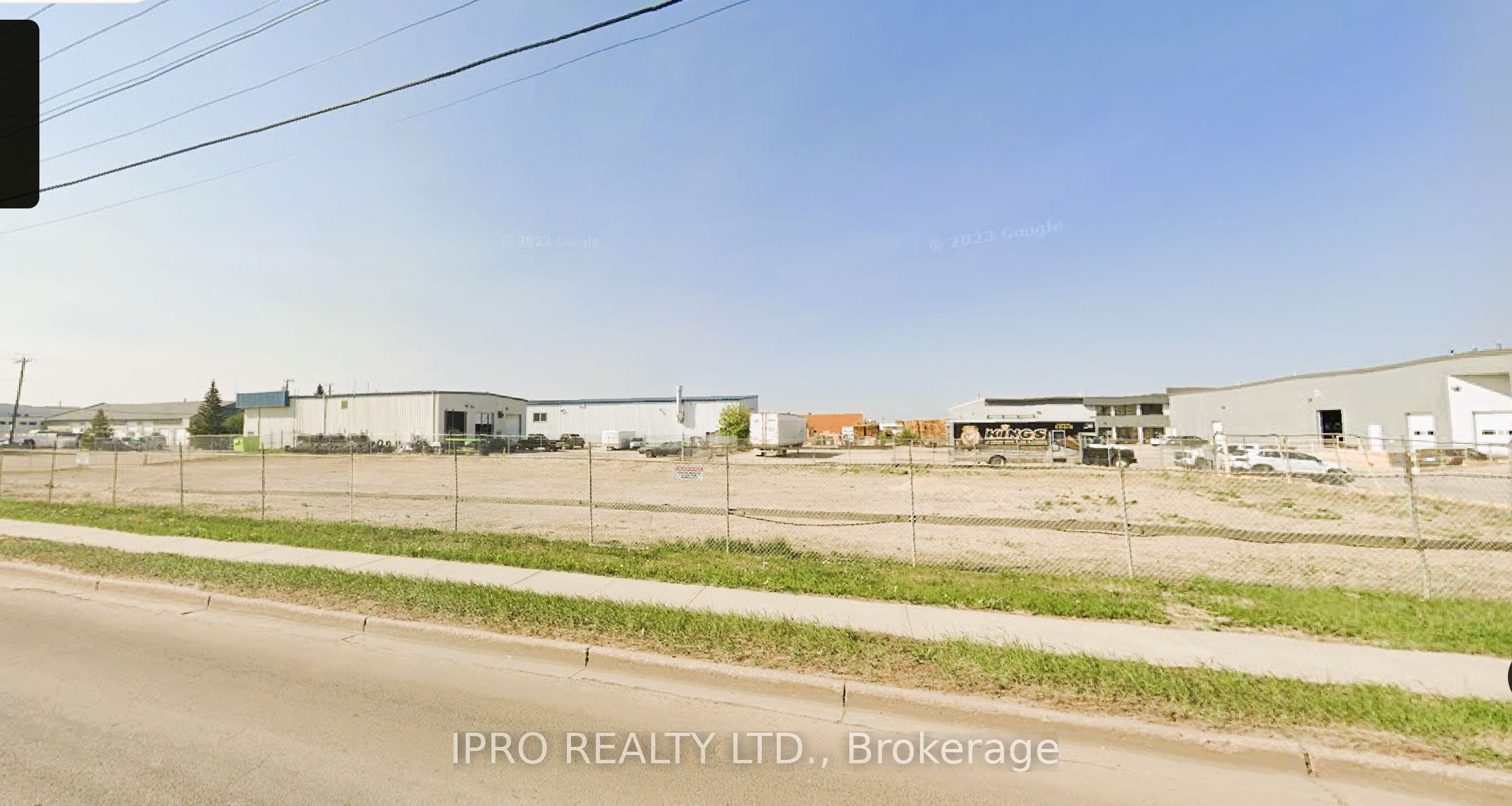15140 118 Avenue Property Photo 3