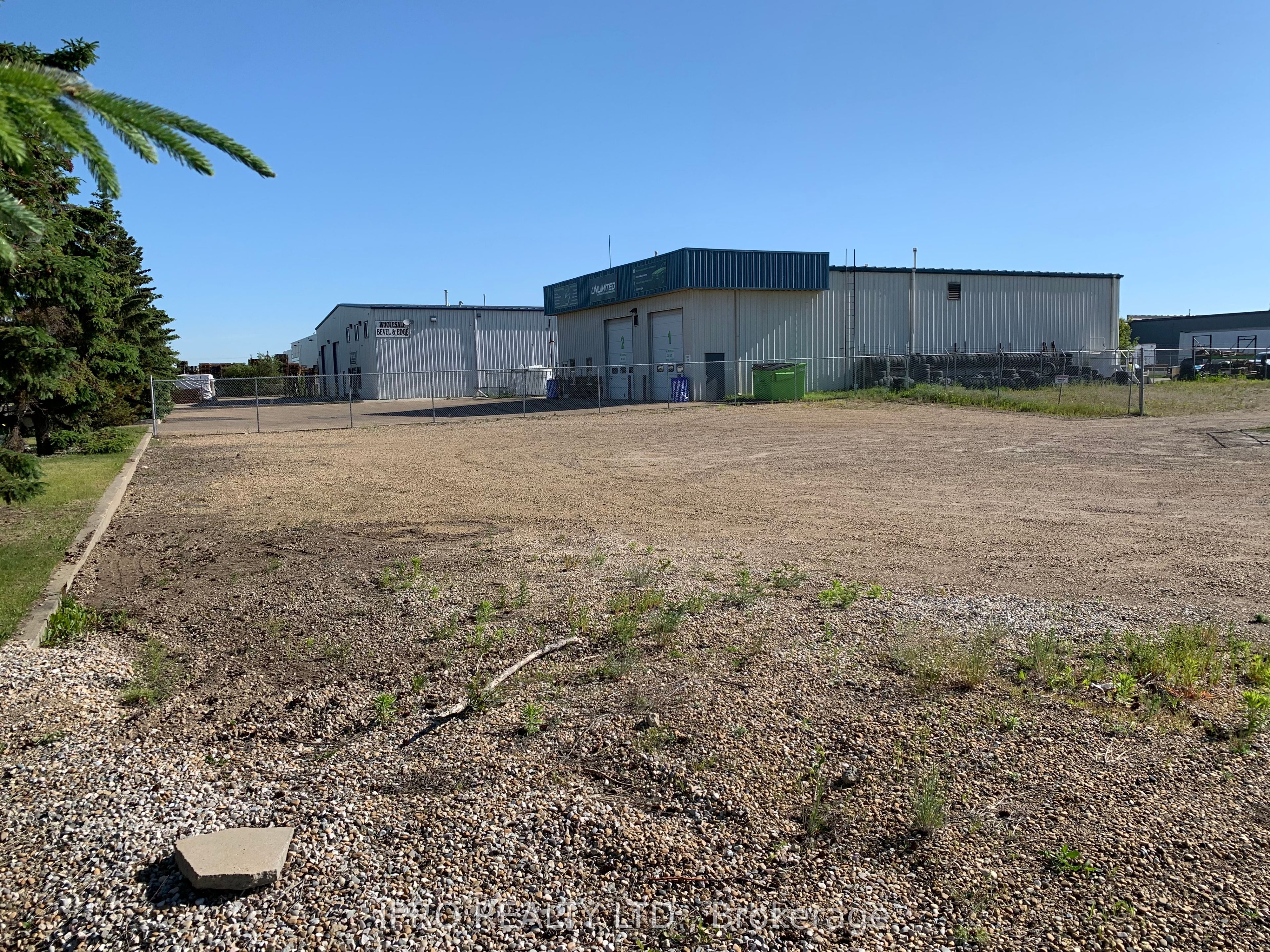 15140 118 Avenue Property Photo 10