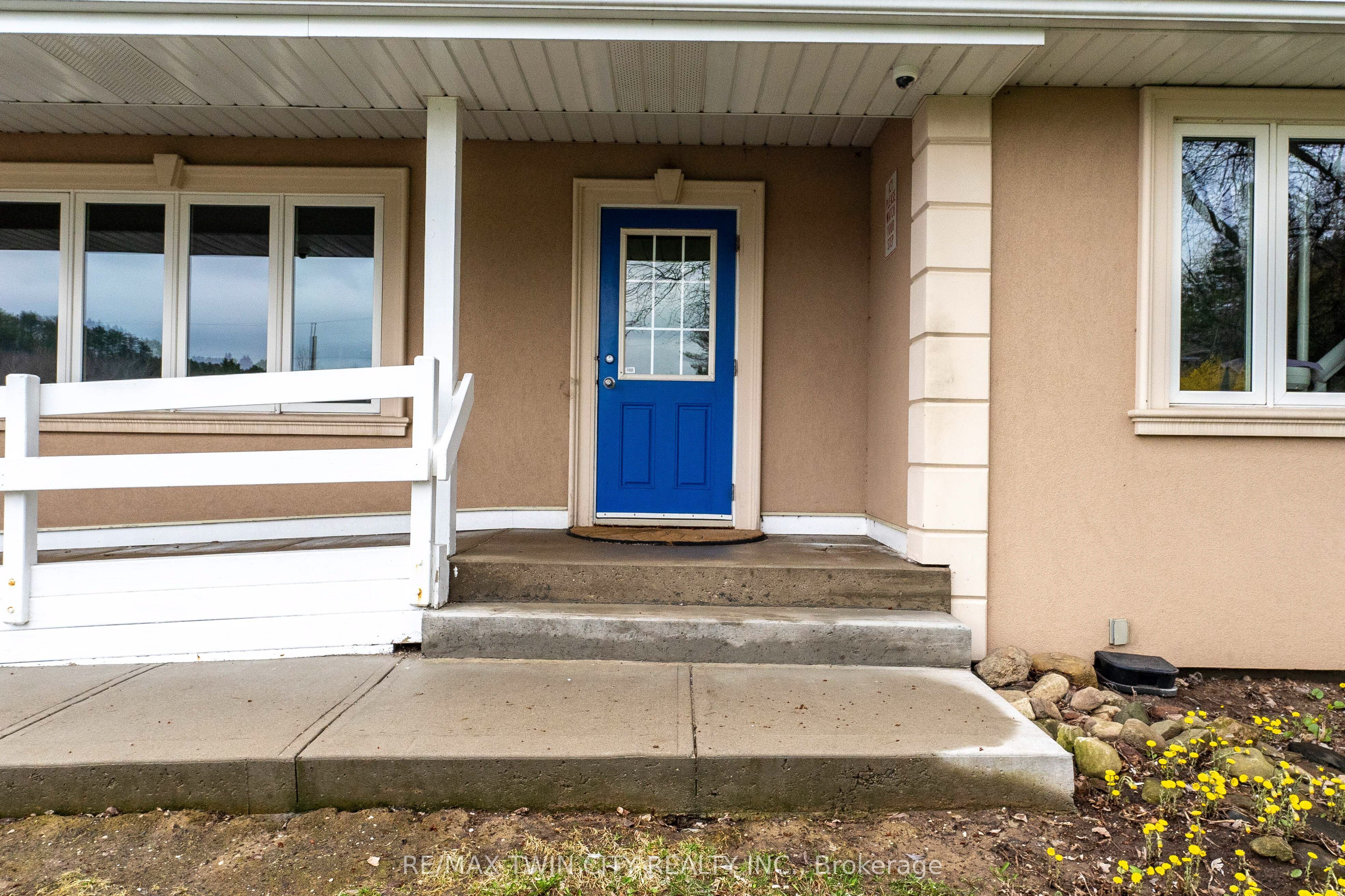 9565 Wellington Rd 124 Road Property Photo 2