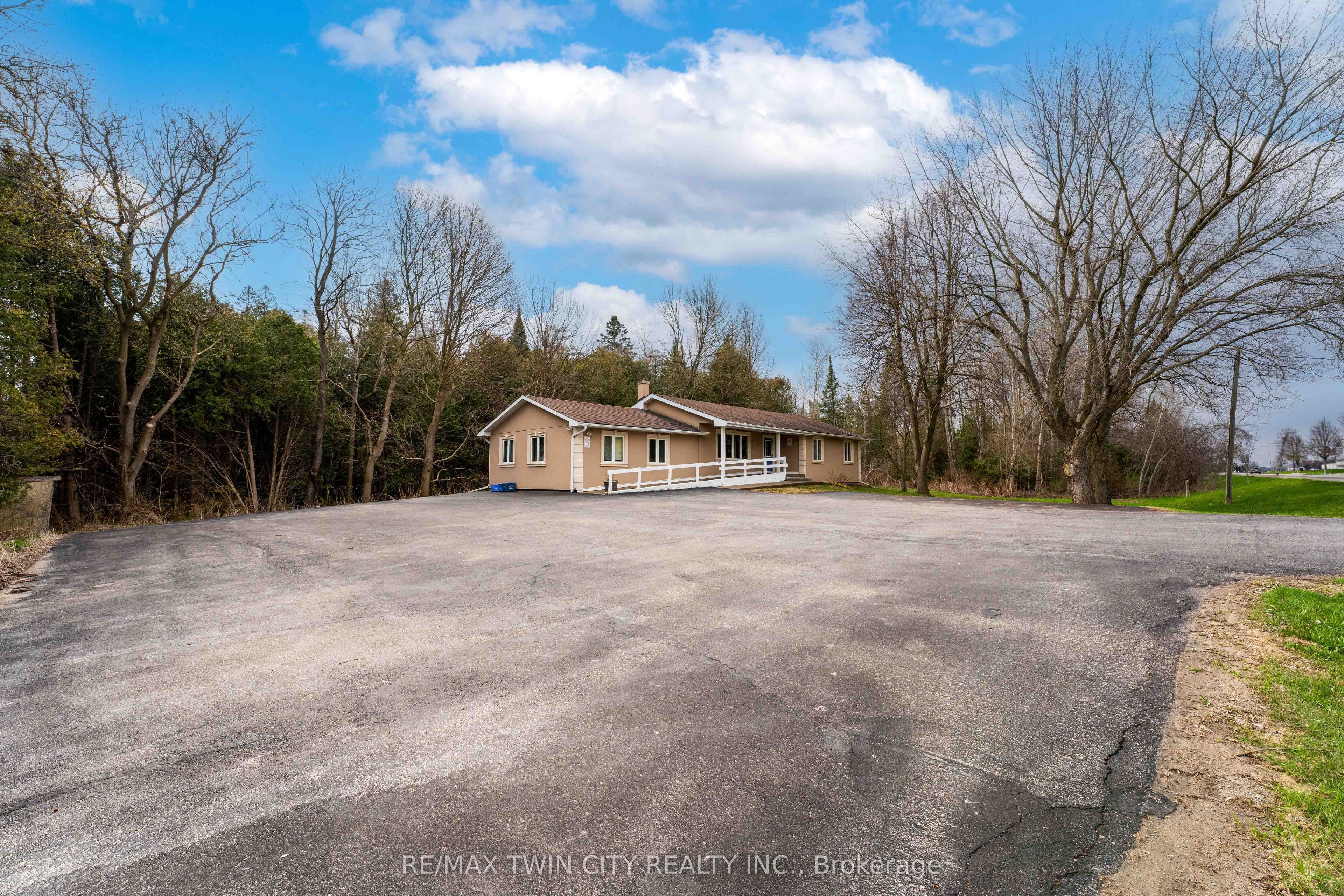 9565 Wellington Rd 124 Road Property Photo 5