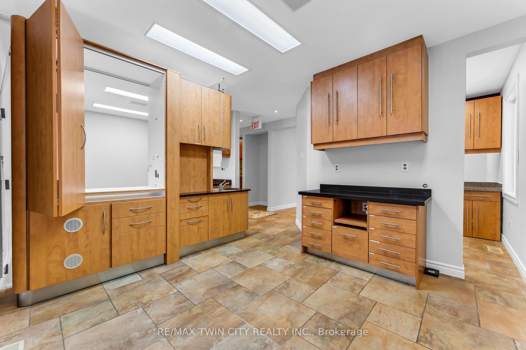 9565 Wellington Rd 124 Road Property Photo 12