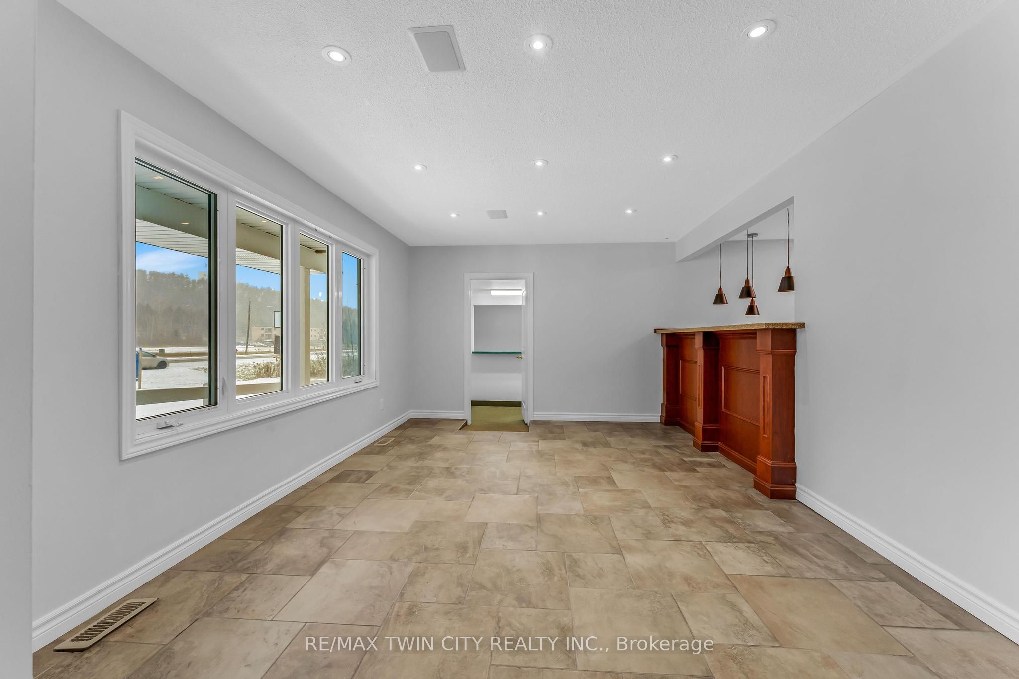 9565 Wellington Rd 124 Road Property Photo 15