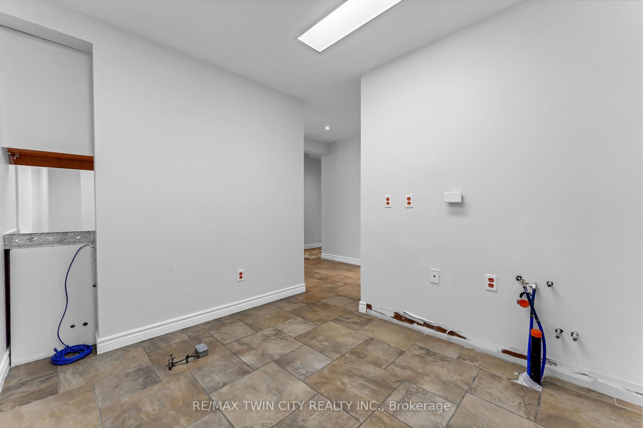 9565 Wellington Rd 124 Road Property Photo 26